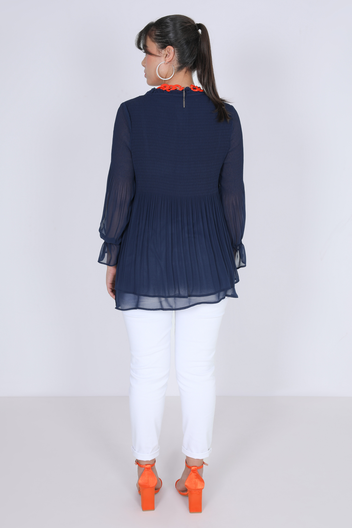 Blouse plissée en voile unie  