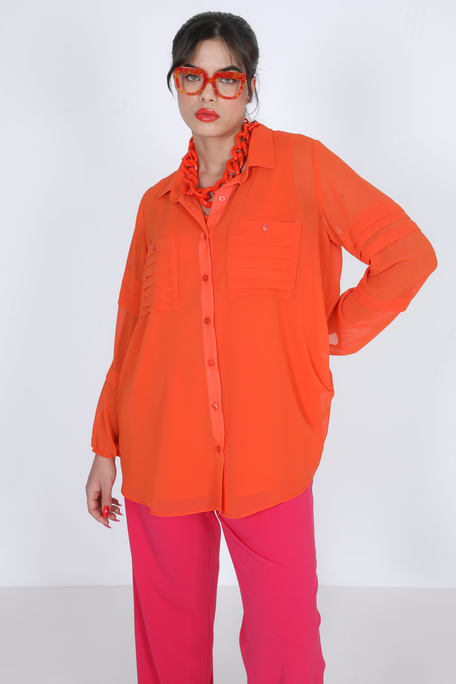 Plain voile shirt with a top underneath (expedition March 15/20)