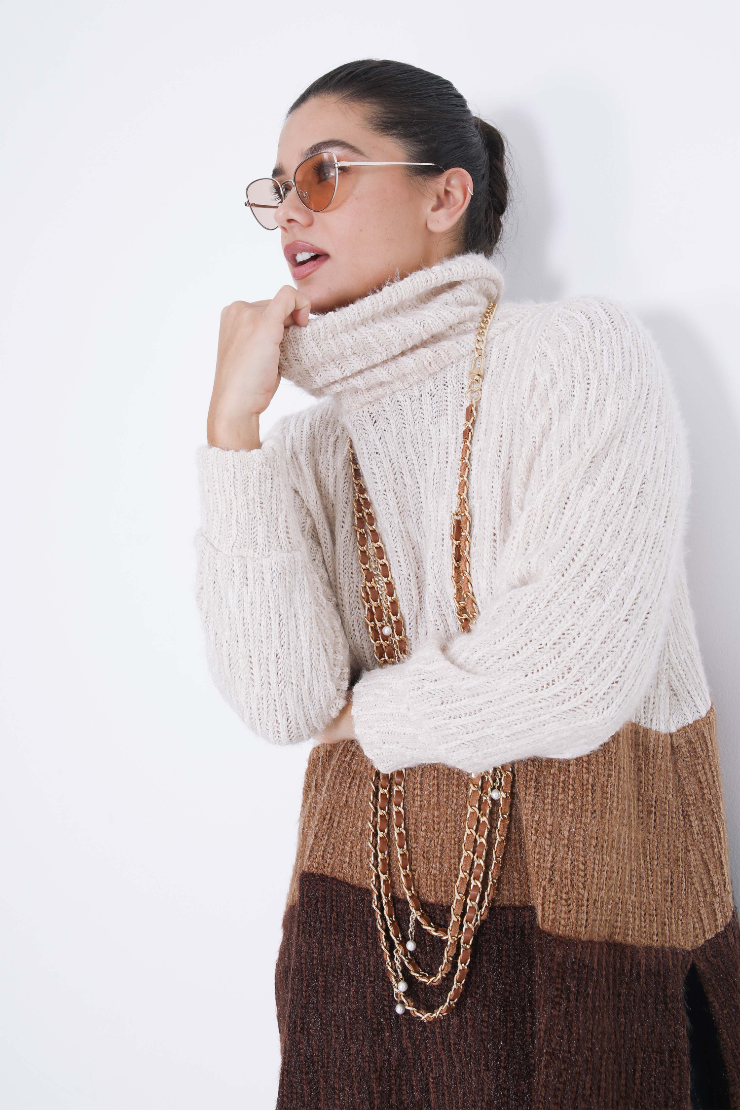 Long tricolor knit sweater