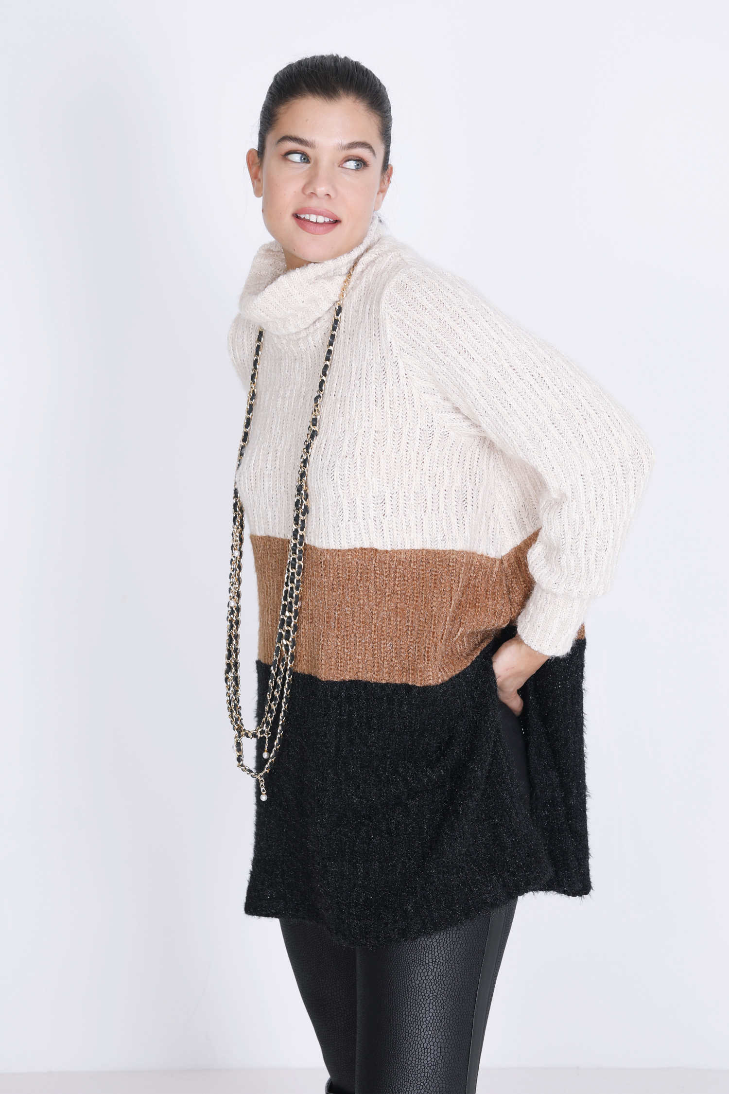 Long tricolor knit sweater
