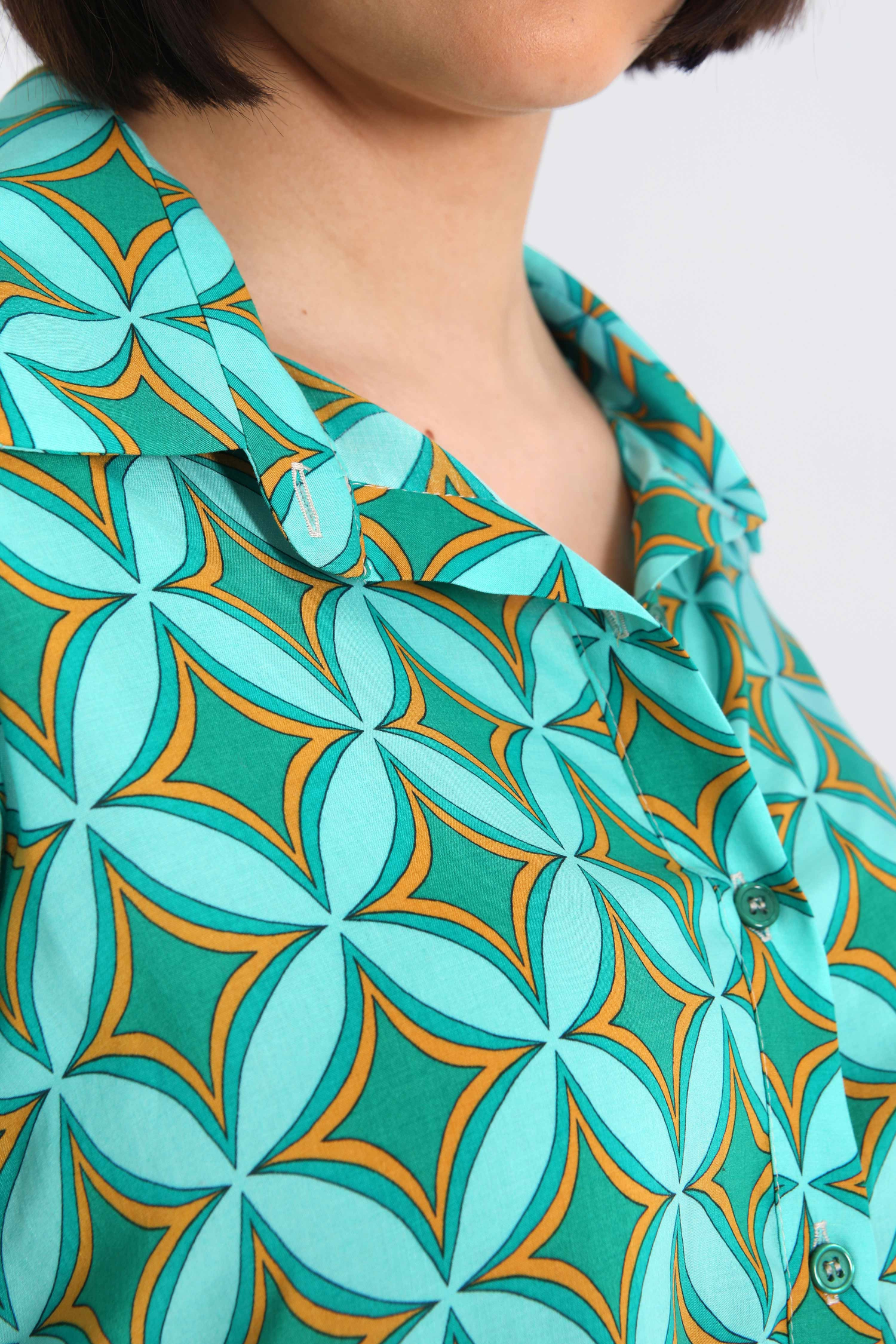 Chemise en imprimé de forme trapéze