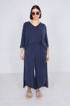 Pant style culottes in plain knit.