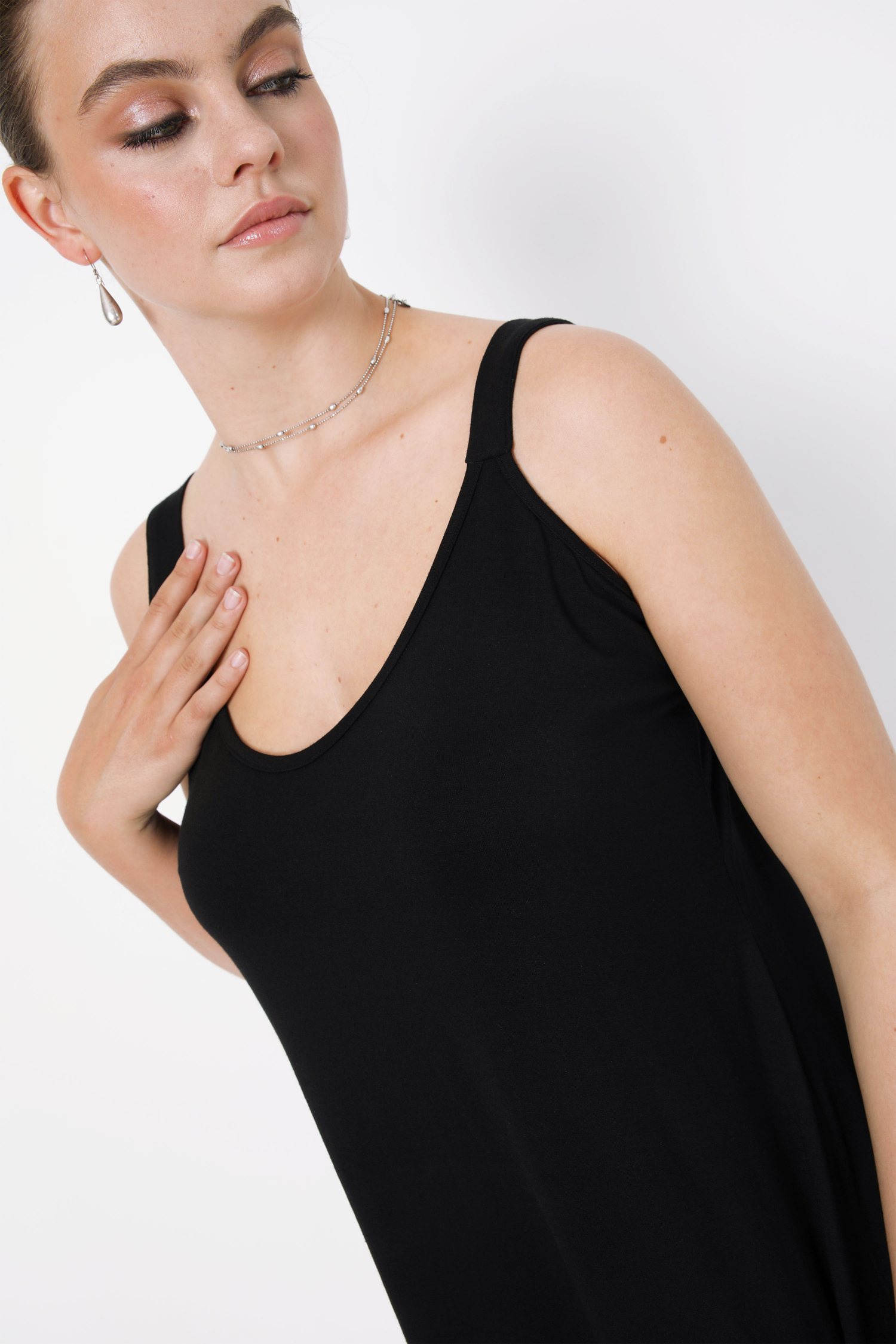 Long tank top with straps in plain knit