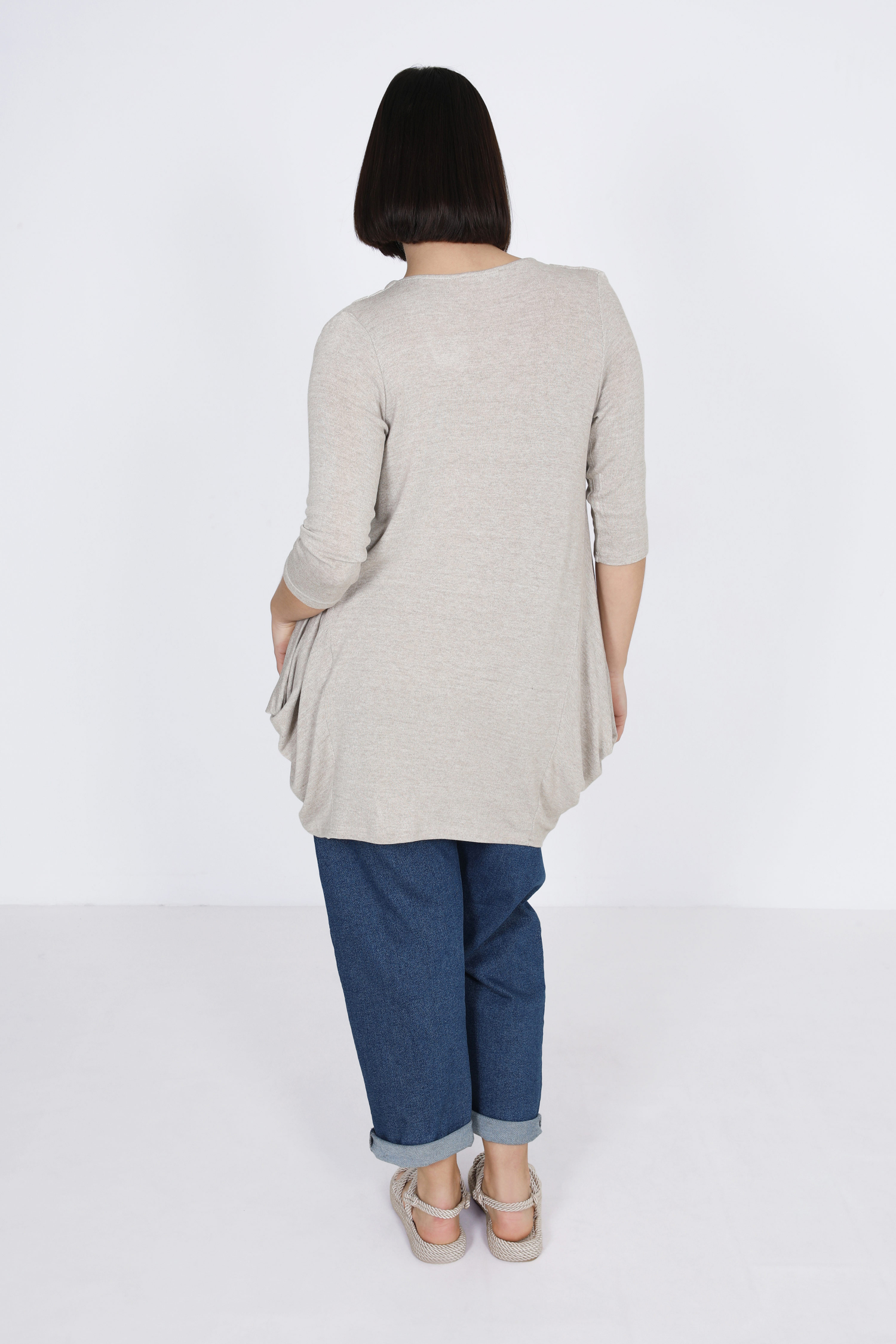 plain fine-knit jumper