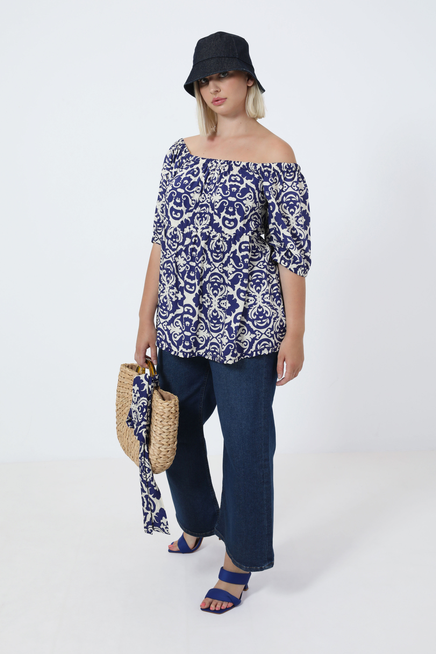 Printed blouse with square neckline