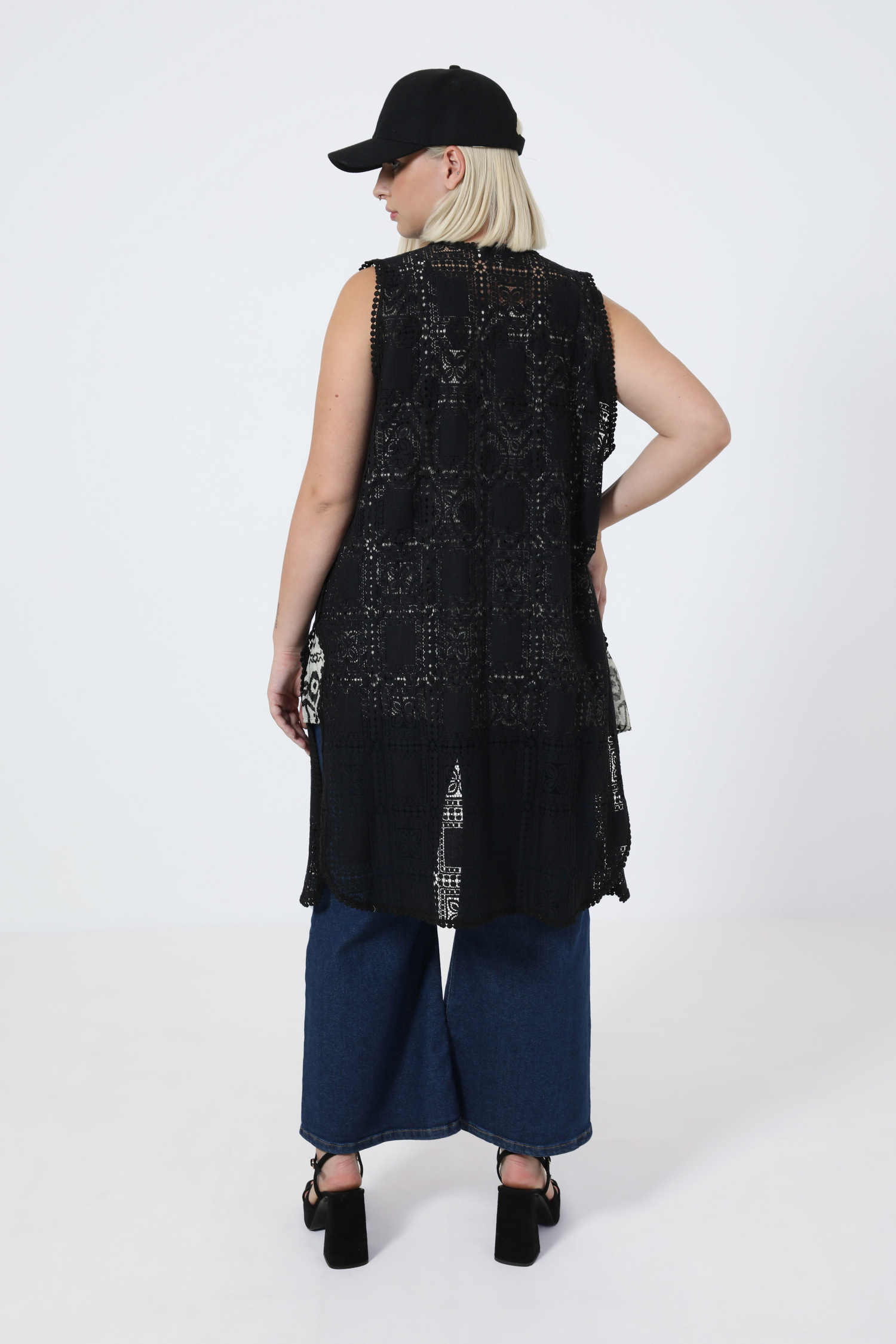 Gilet long en macramé