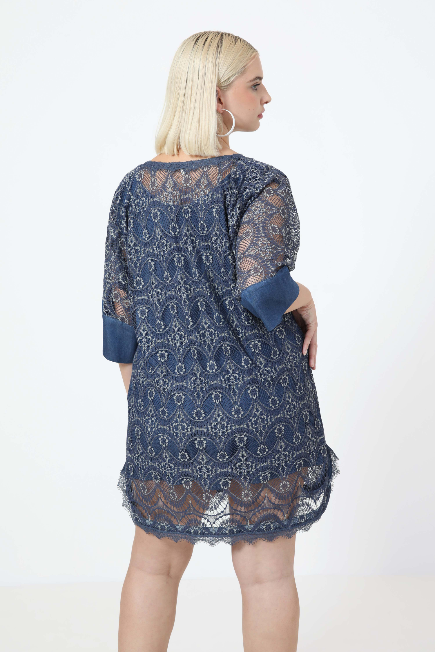 Mesh lace tunic with tank top