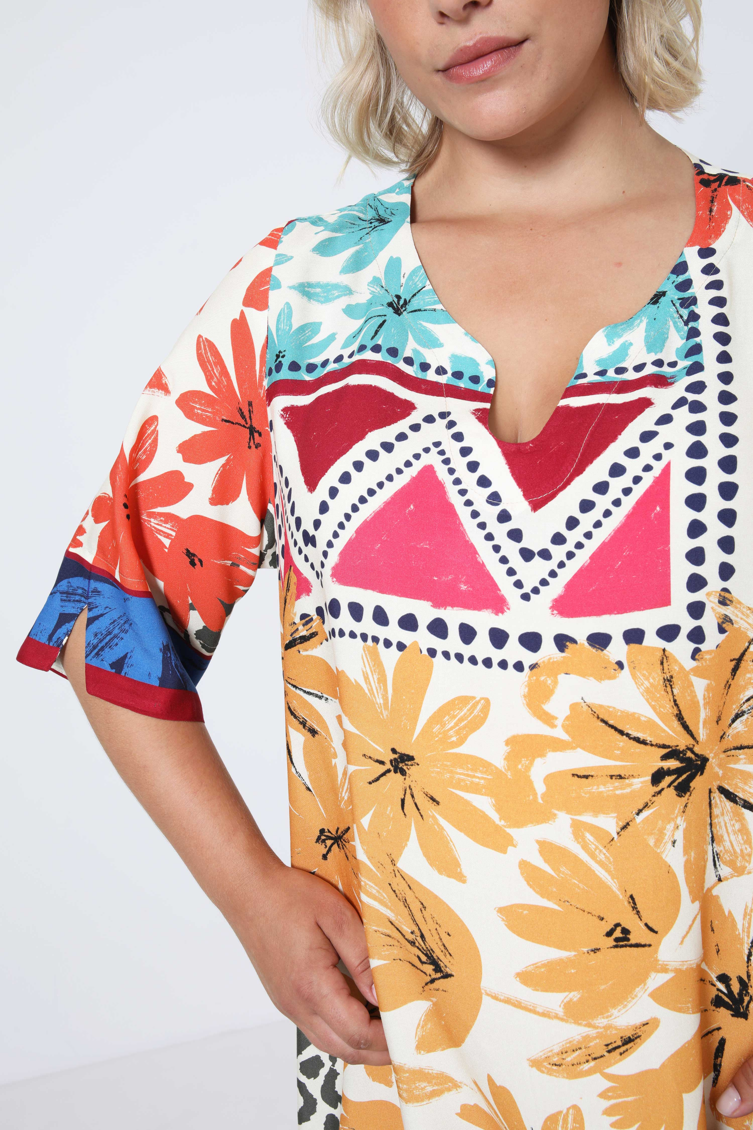 Trapeze tunic in print with a base