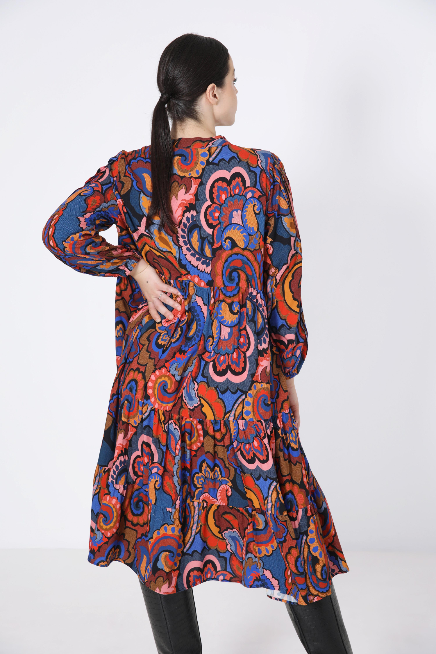Bohemian-style printed mid-length dress with straps