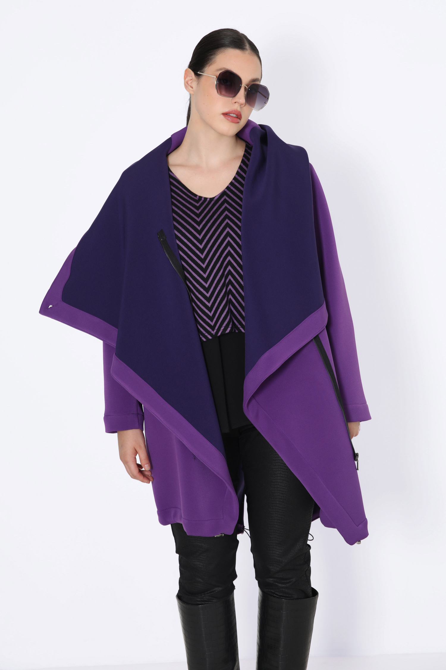 Manteau 7/8 avec un capuche