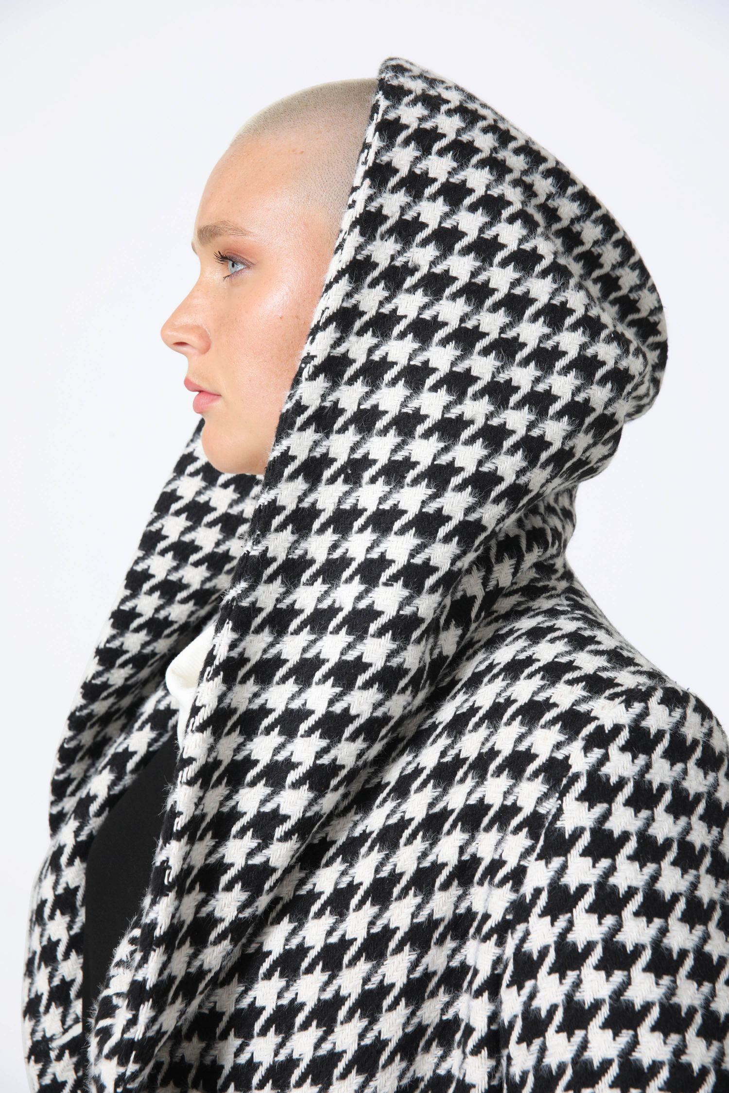 7/8 houndstooth coat with a hood