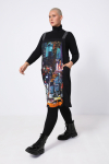 Robe tablier avec un dessin placé