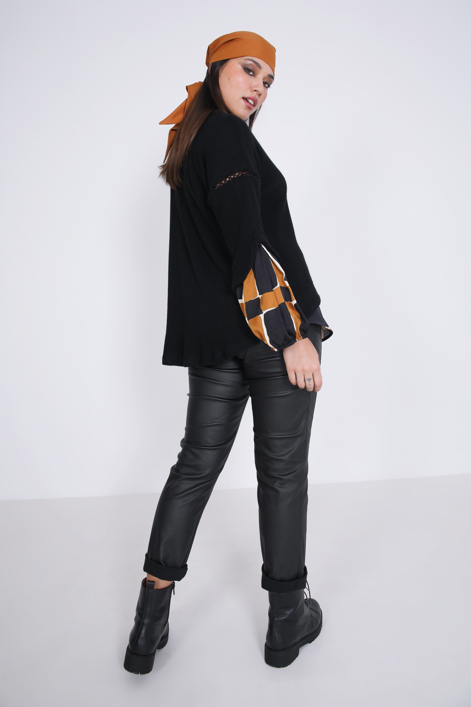 Pull en maille unie et viscose imprimé 