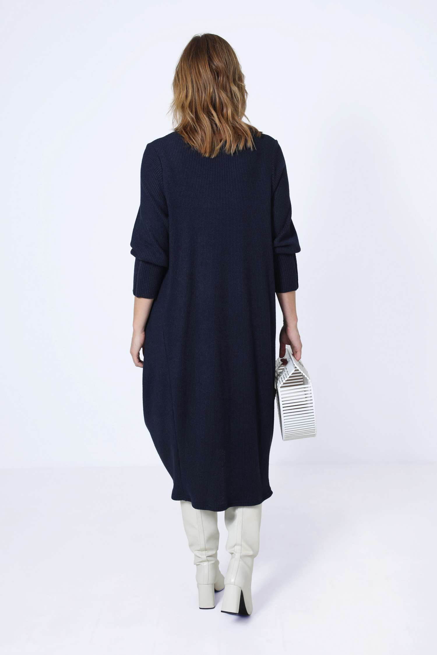 Long knit dress with V-neck