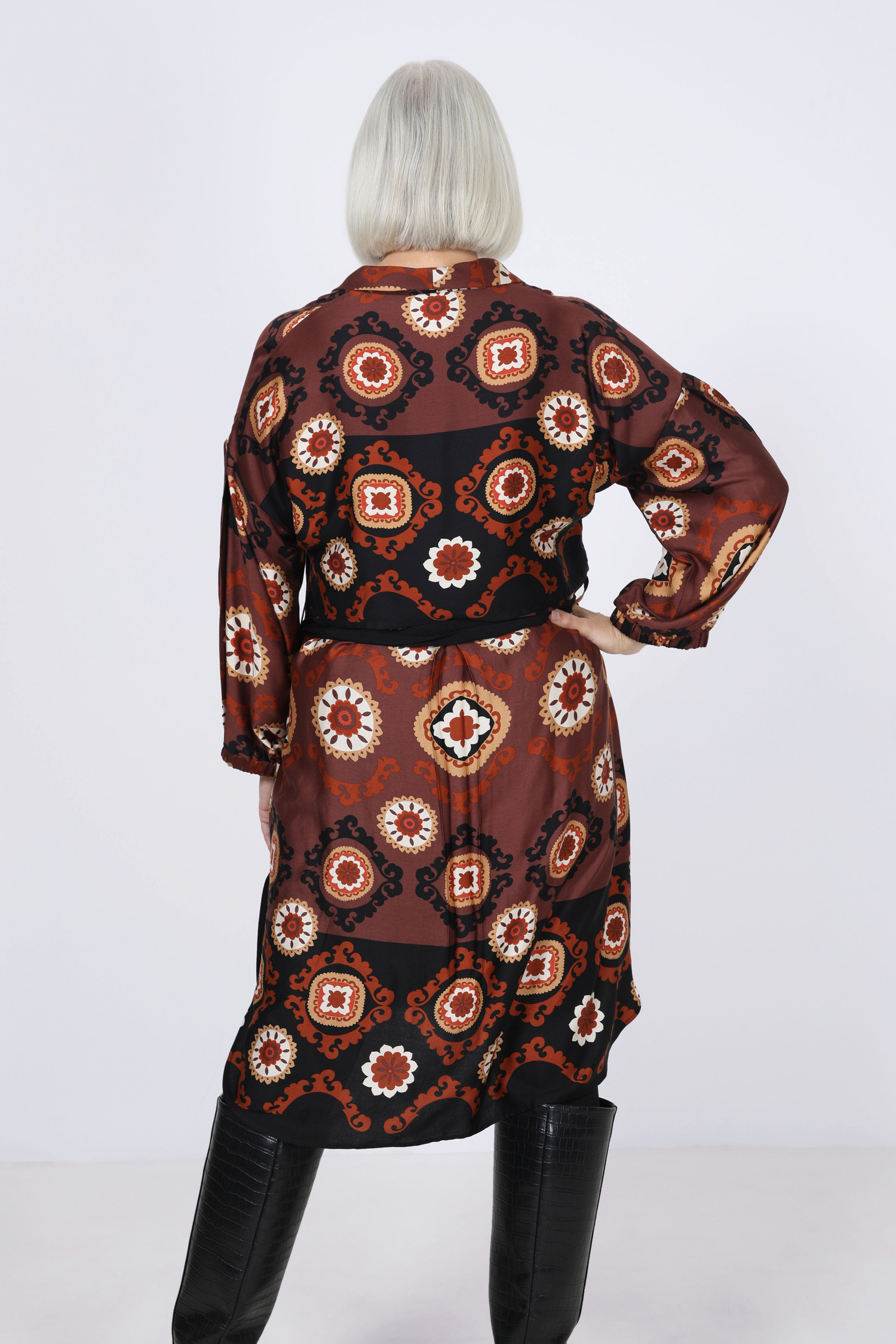 Shirt dress with base pattern.