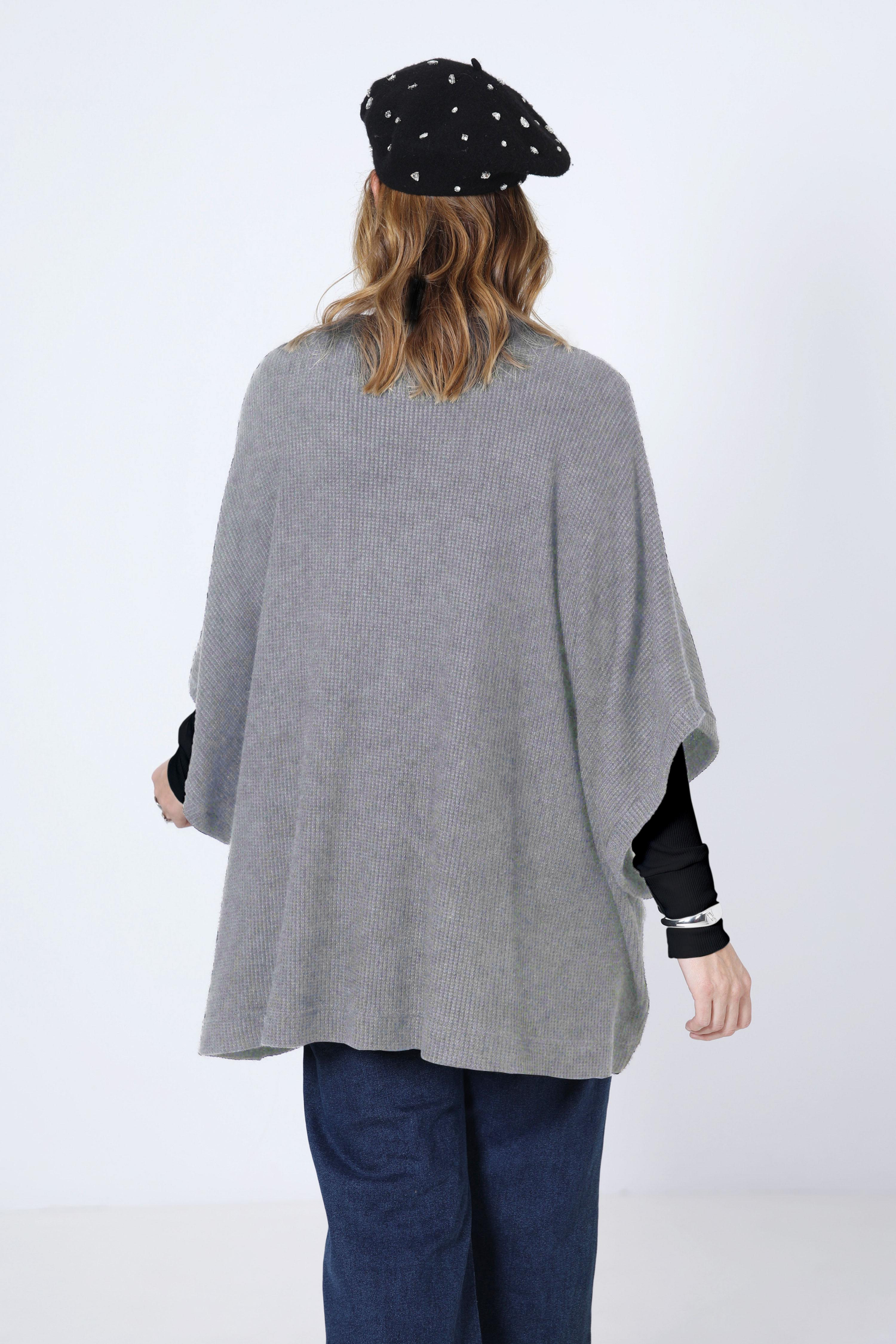 Honeycomb knit layered set with funnel neck sweater.