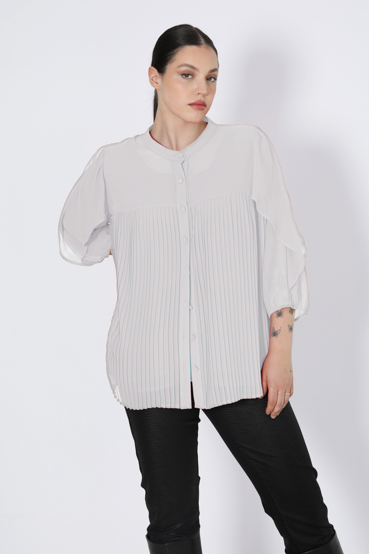 Chemise plissée en voile