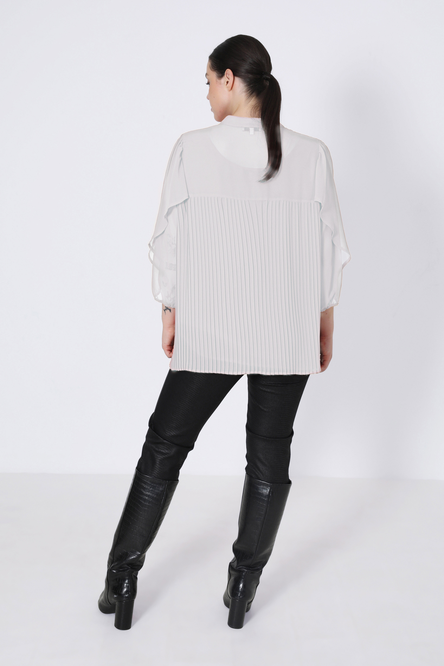 Chemise plissée en voile
