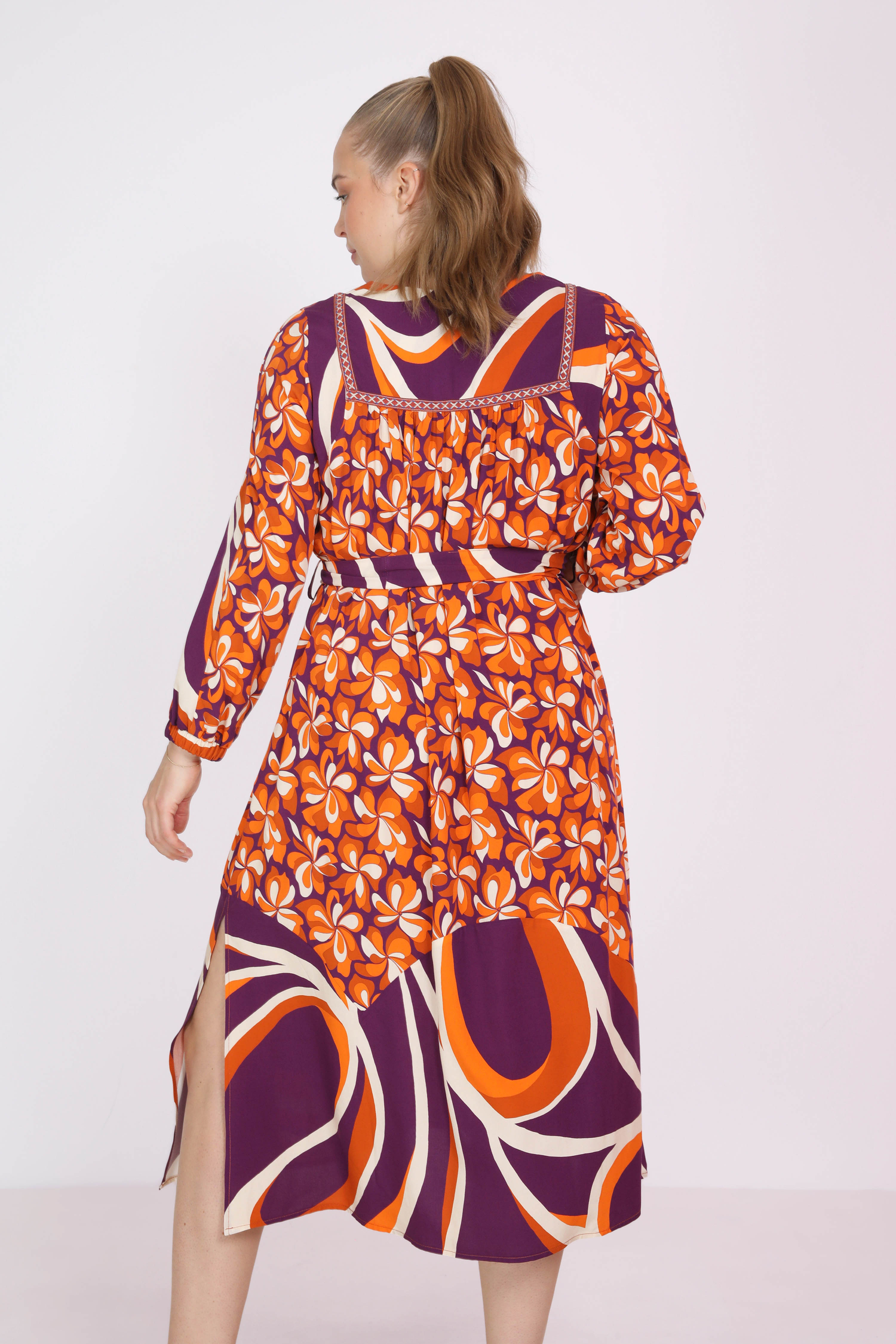 Long bi-print dress with a pastron