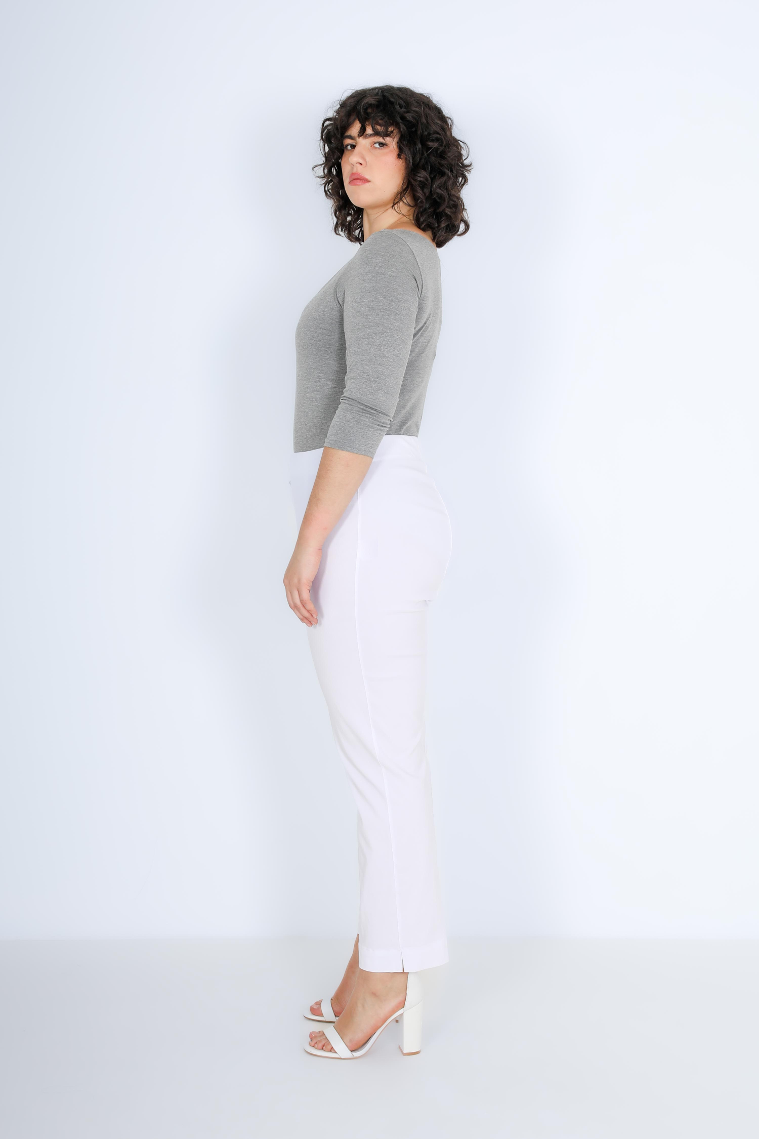 Pantalon en bengaline écoresponsable avec découpe nervurée au dos