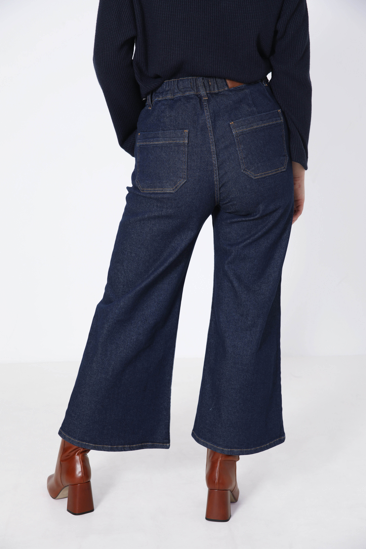 jeans brut de style évasé