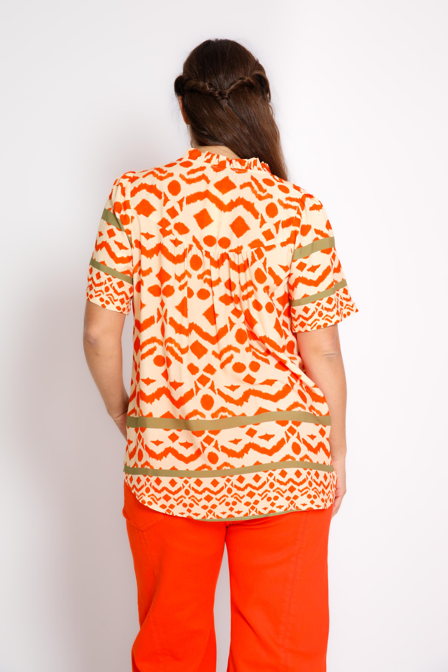 Printed blouse with color base