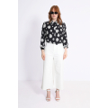 jeans blanc de style évasé