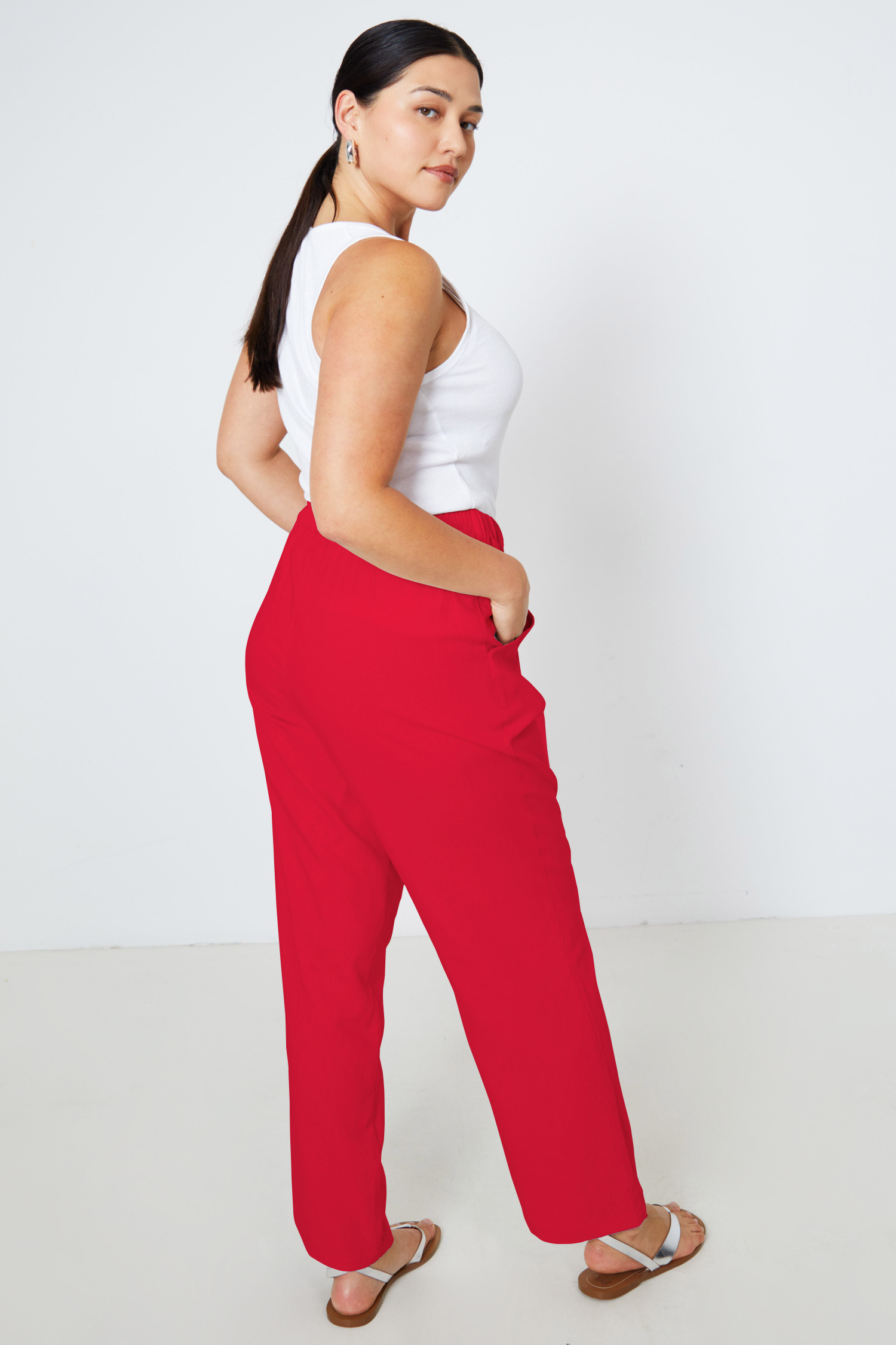 Pantalon uni en lin viscose de coupe droite