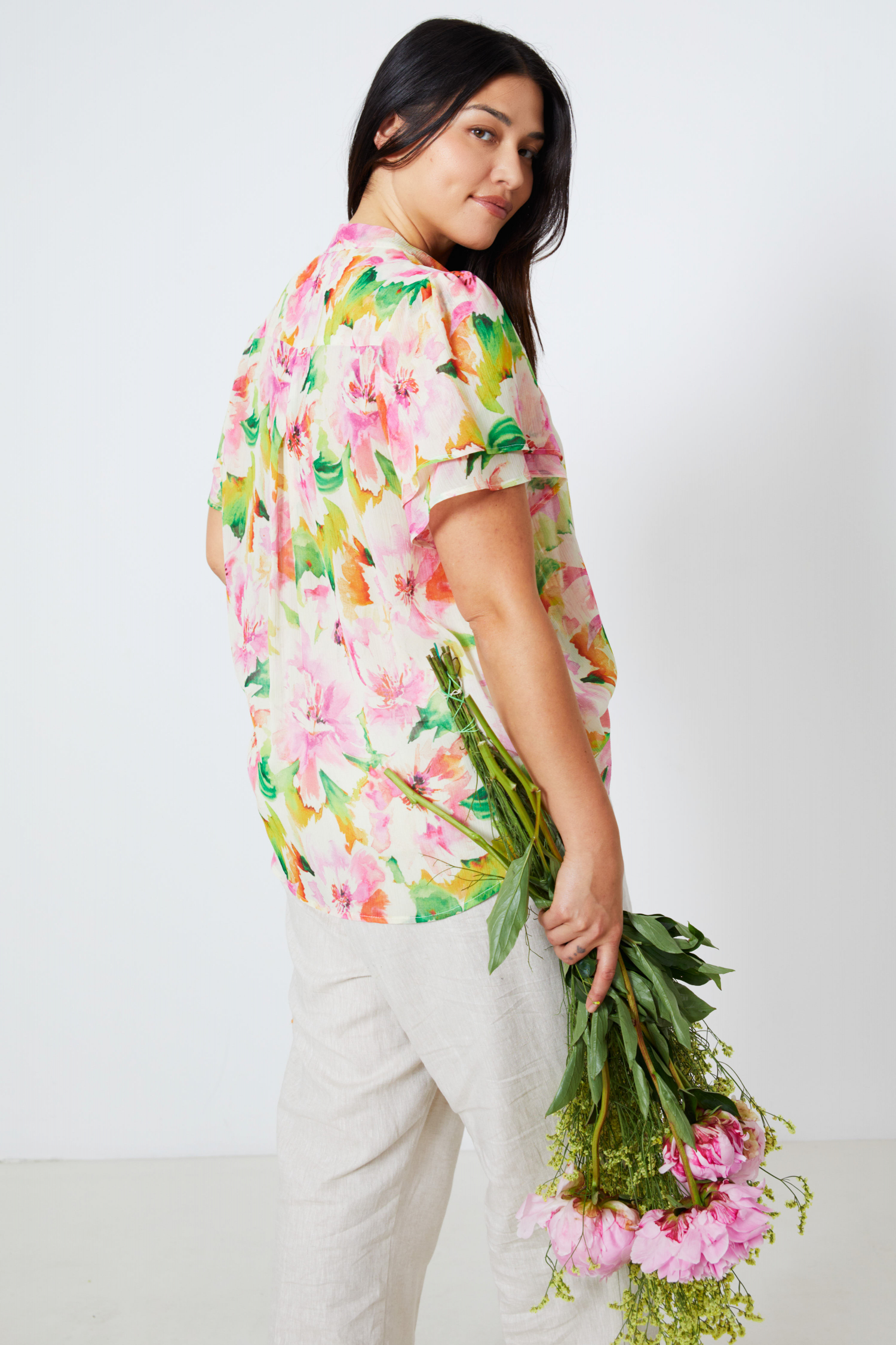 Shirt with flat pleats floral print