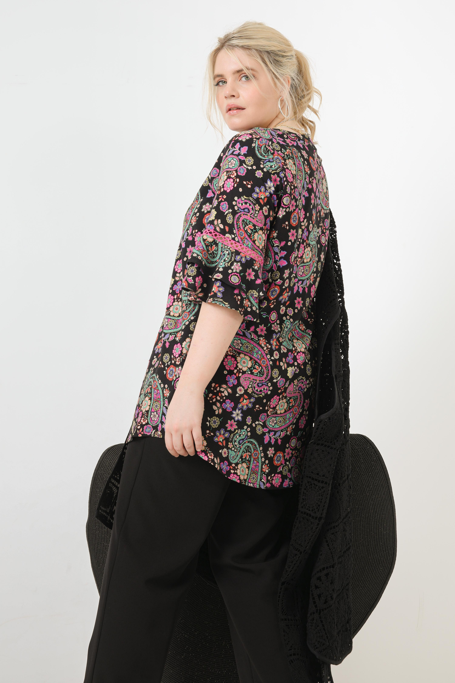 Printed shirt with ruffled sleeves eco-responsible material