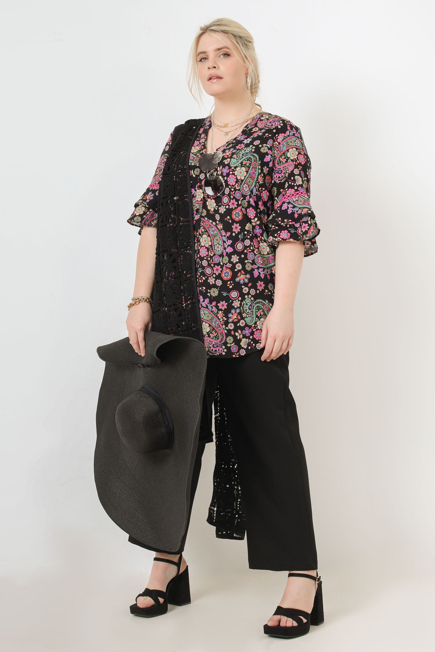 Printed shirt with ruffled sleeves eco-responsible material