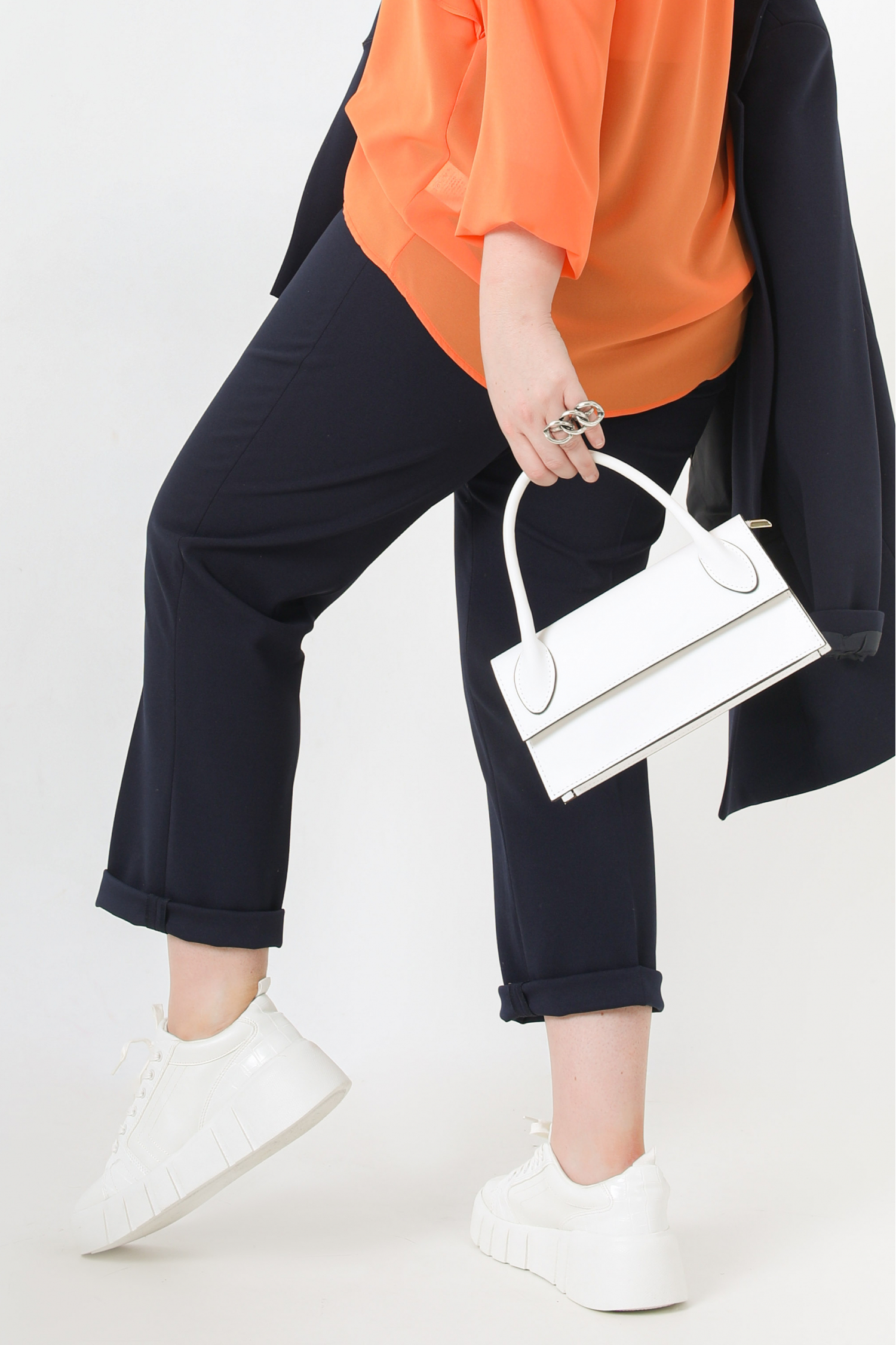 Pantalon tailleur droit uni