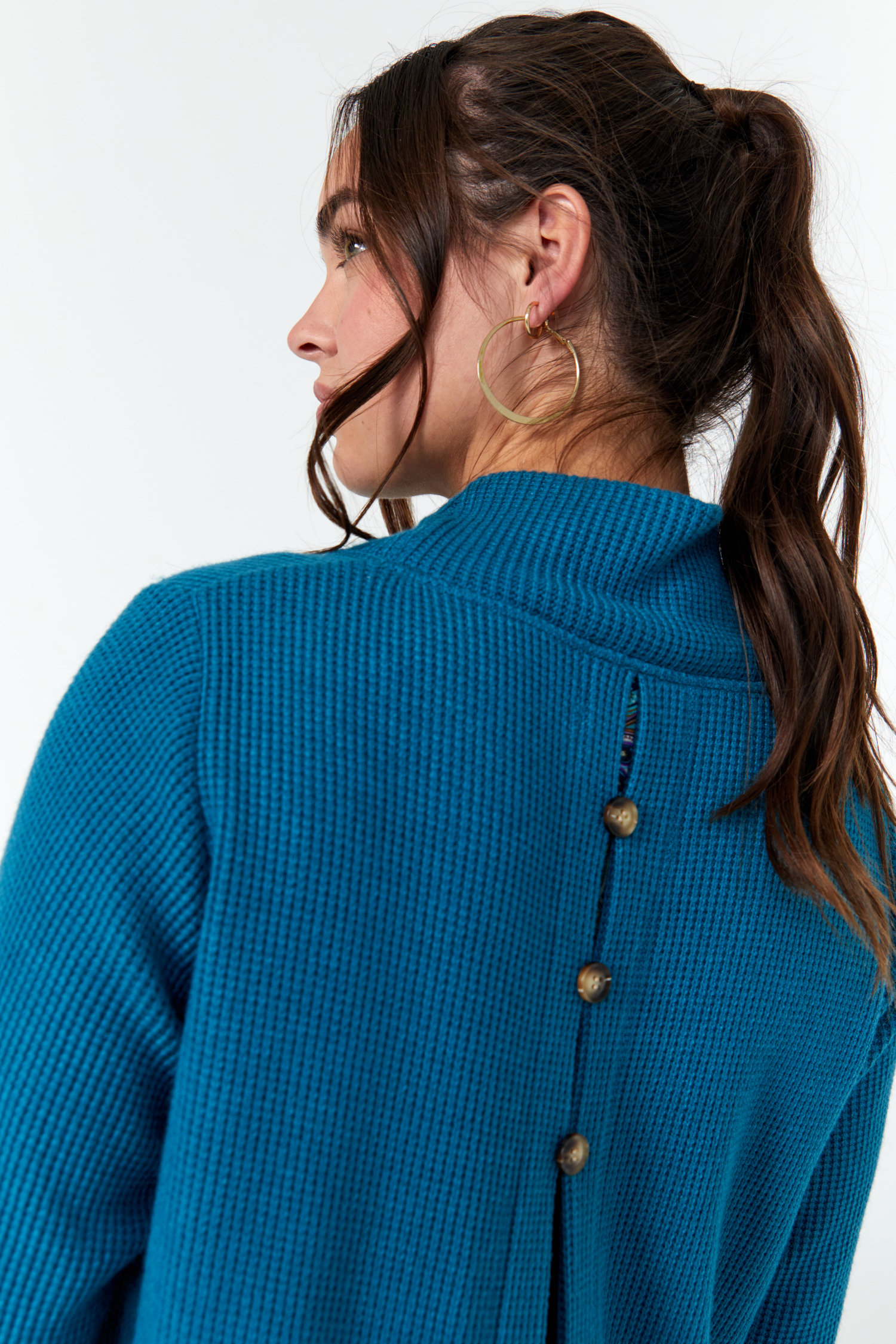 Pull en maille uni superposé avec imprimé satiné