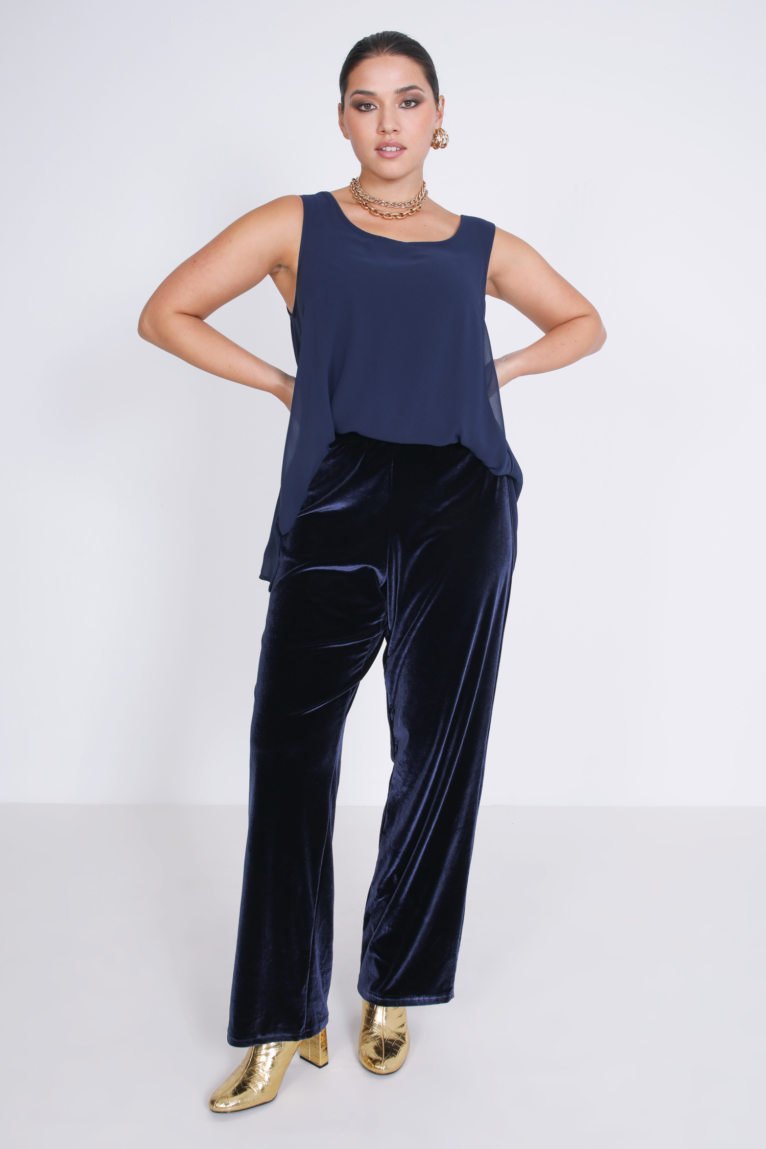 Straight plain velvet pants