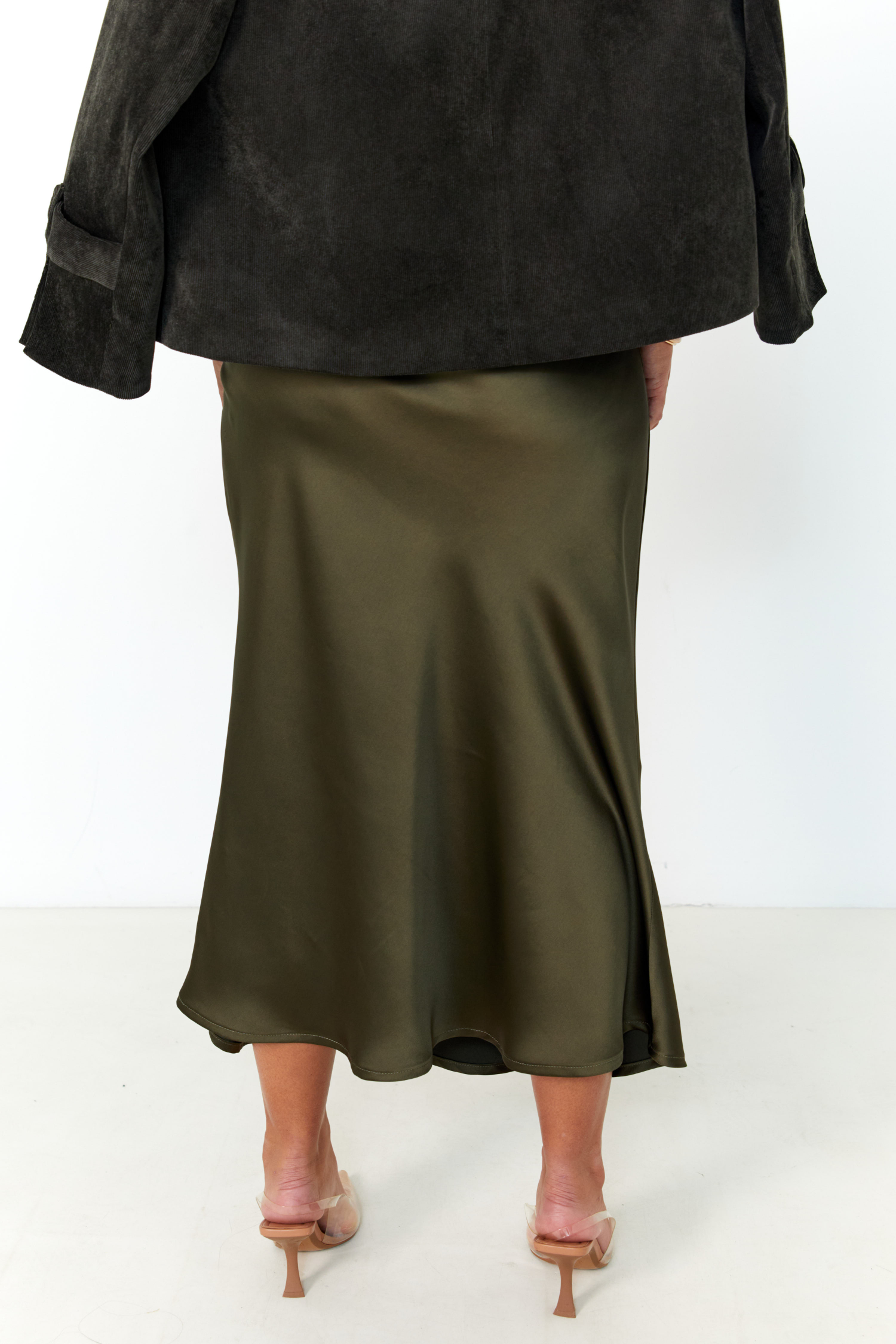 Long plain satin skirt