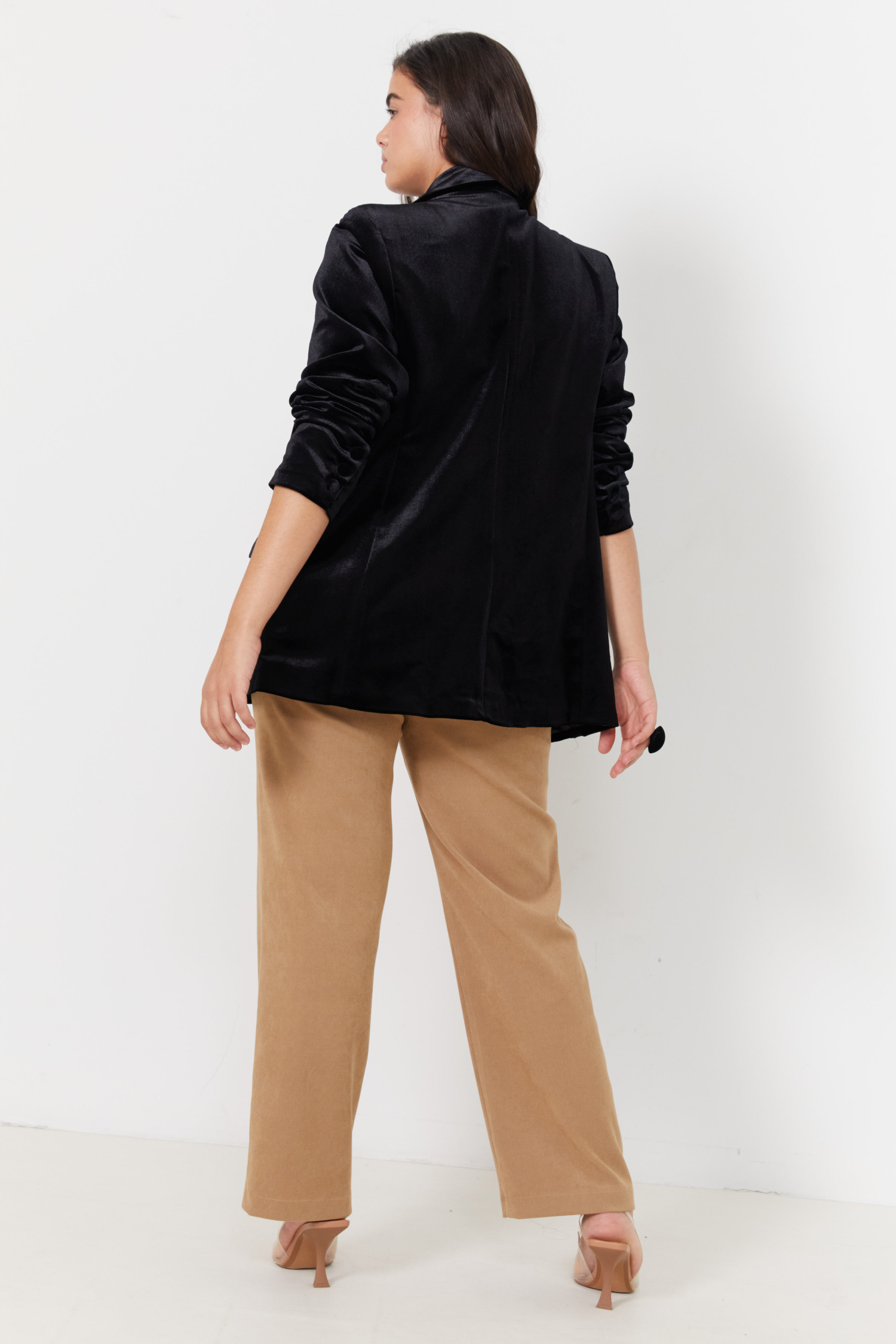 Veste tailleur en velours lisse et strecht 