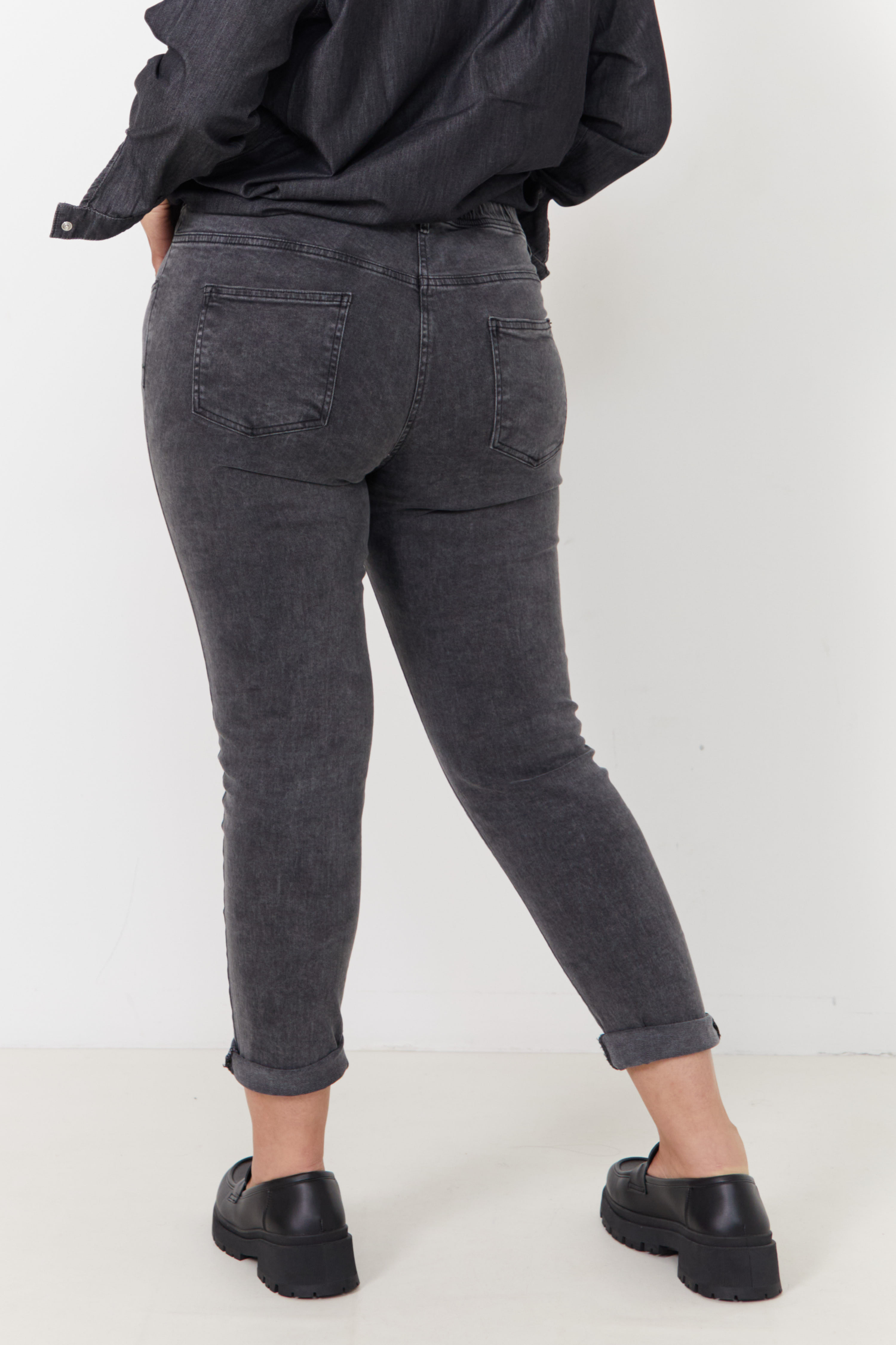 Gray denim jeggings