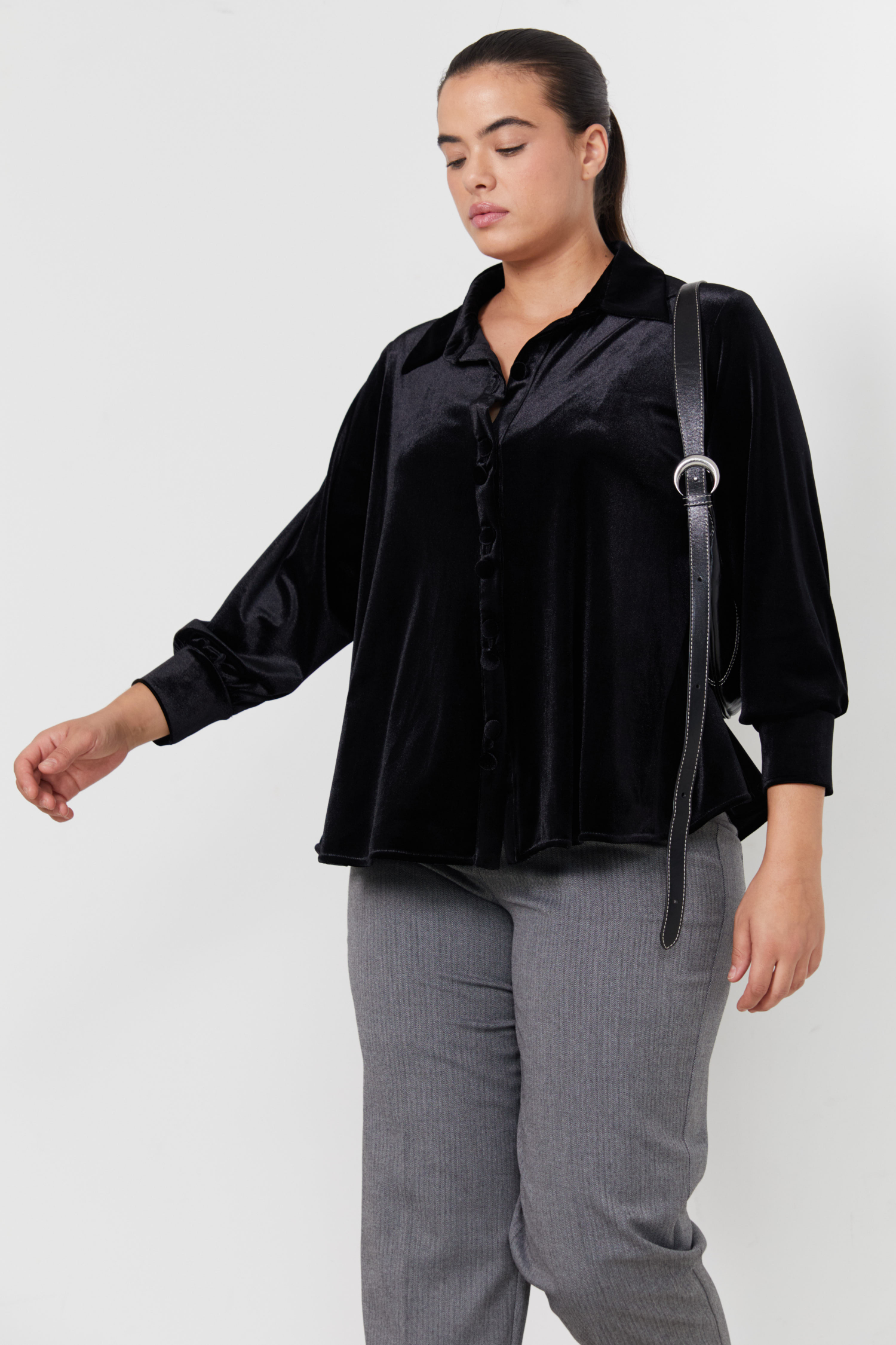 Smooth stretch velvet trapeze shirt