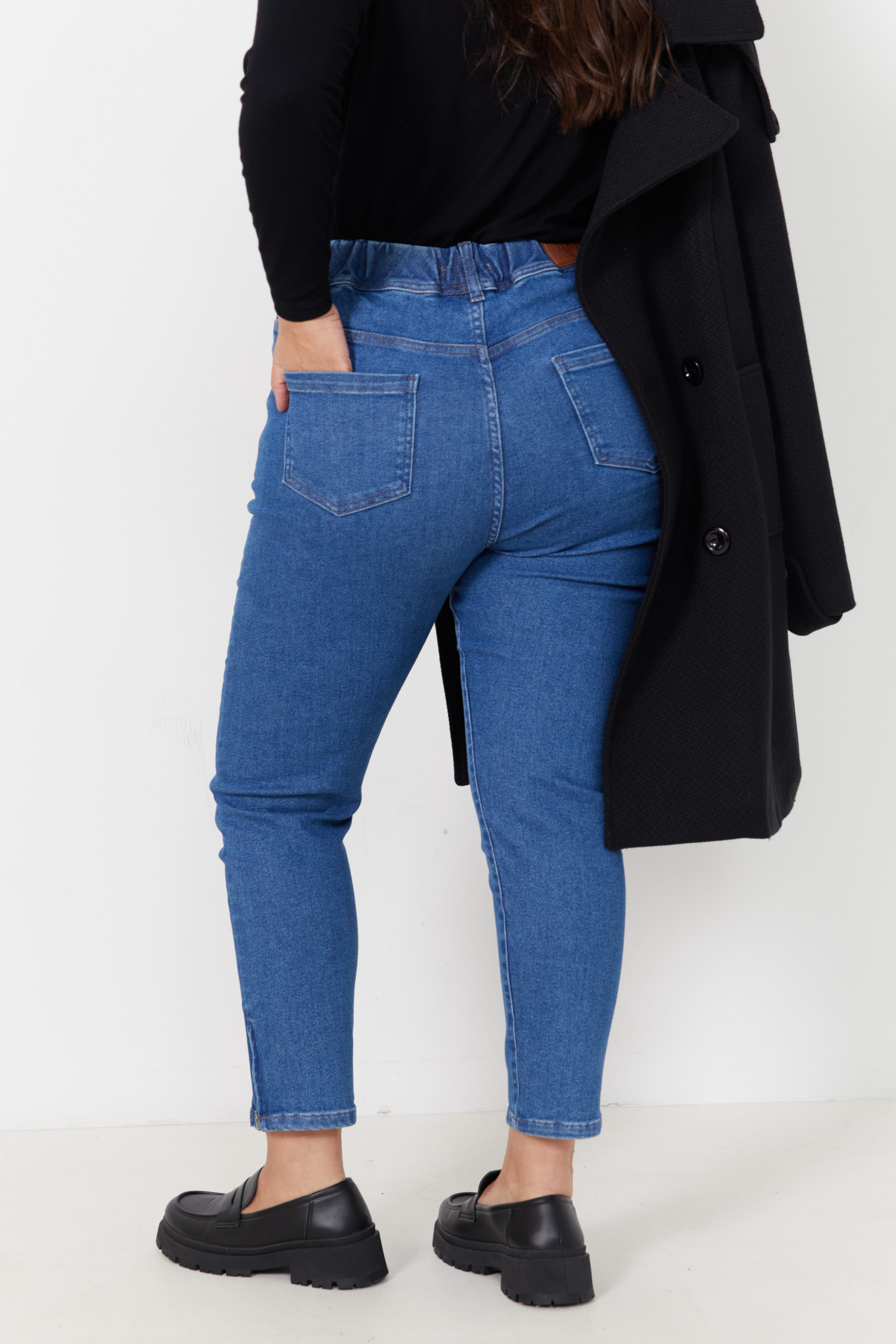 Jeans 7/8 avec zip au bas