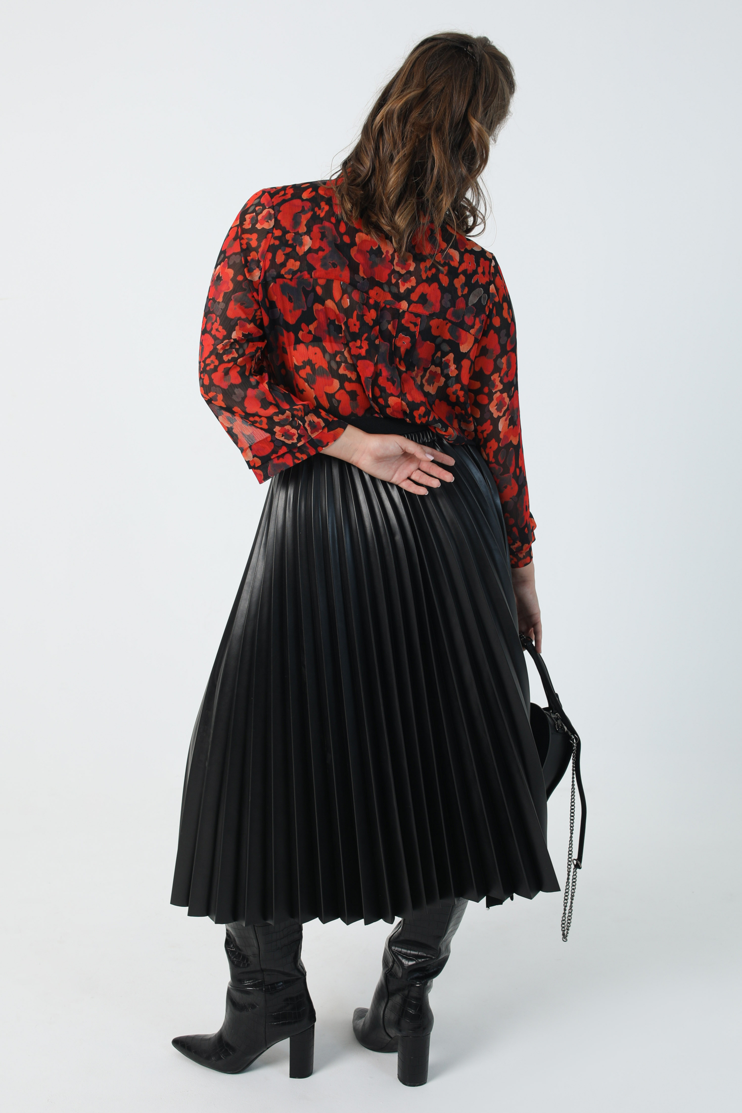 Pleated vegan leather skirt