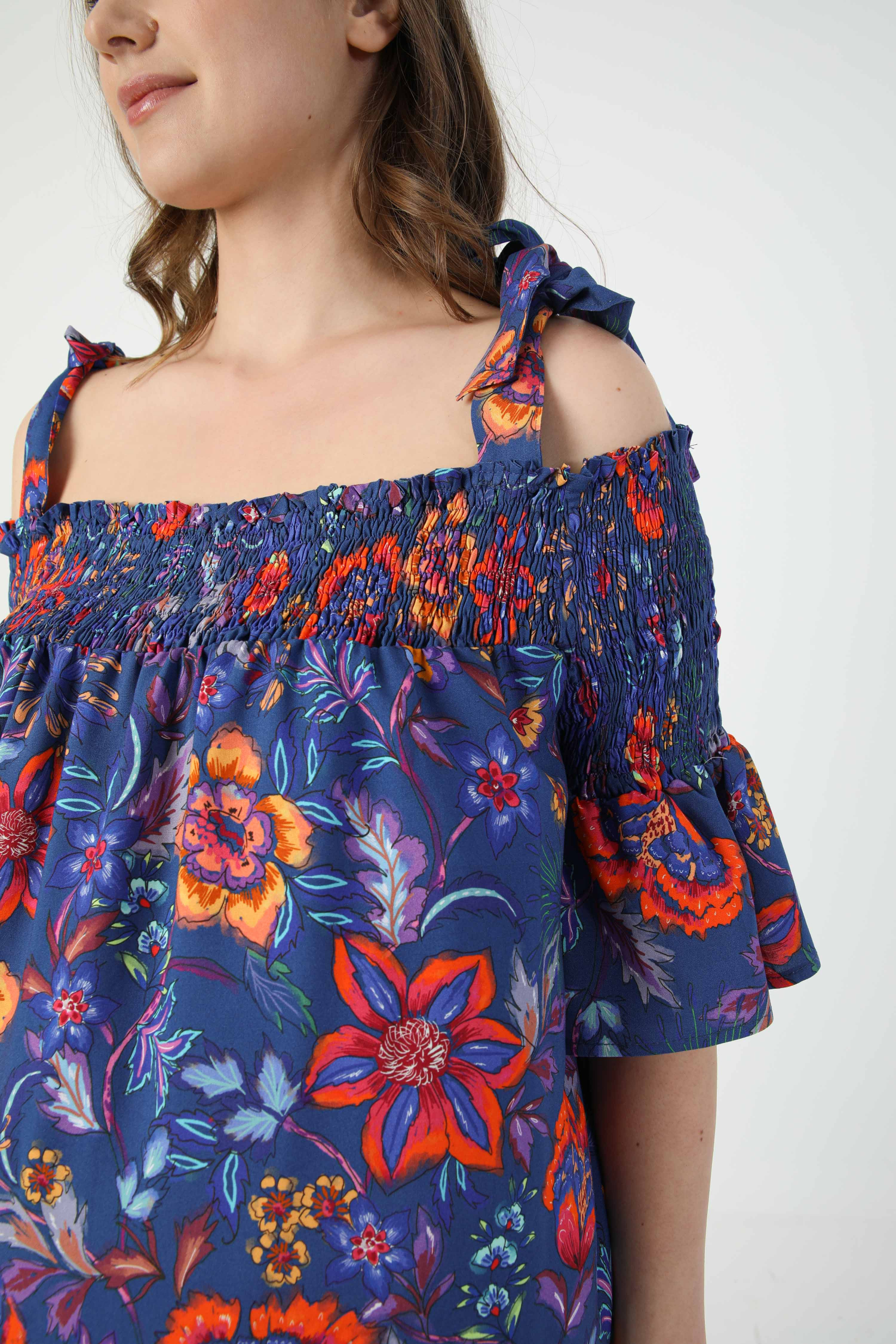 Printed eco-responsible fabric blouse with straps