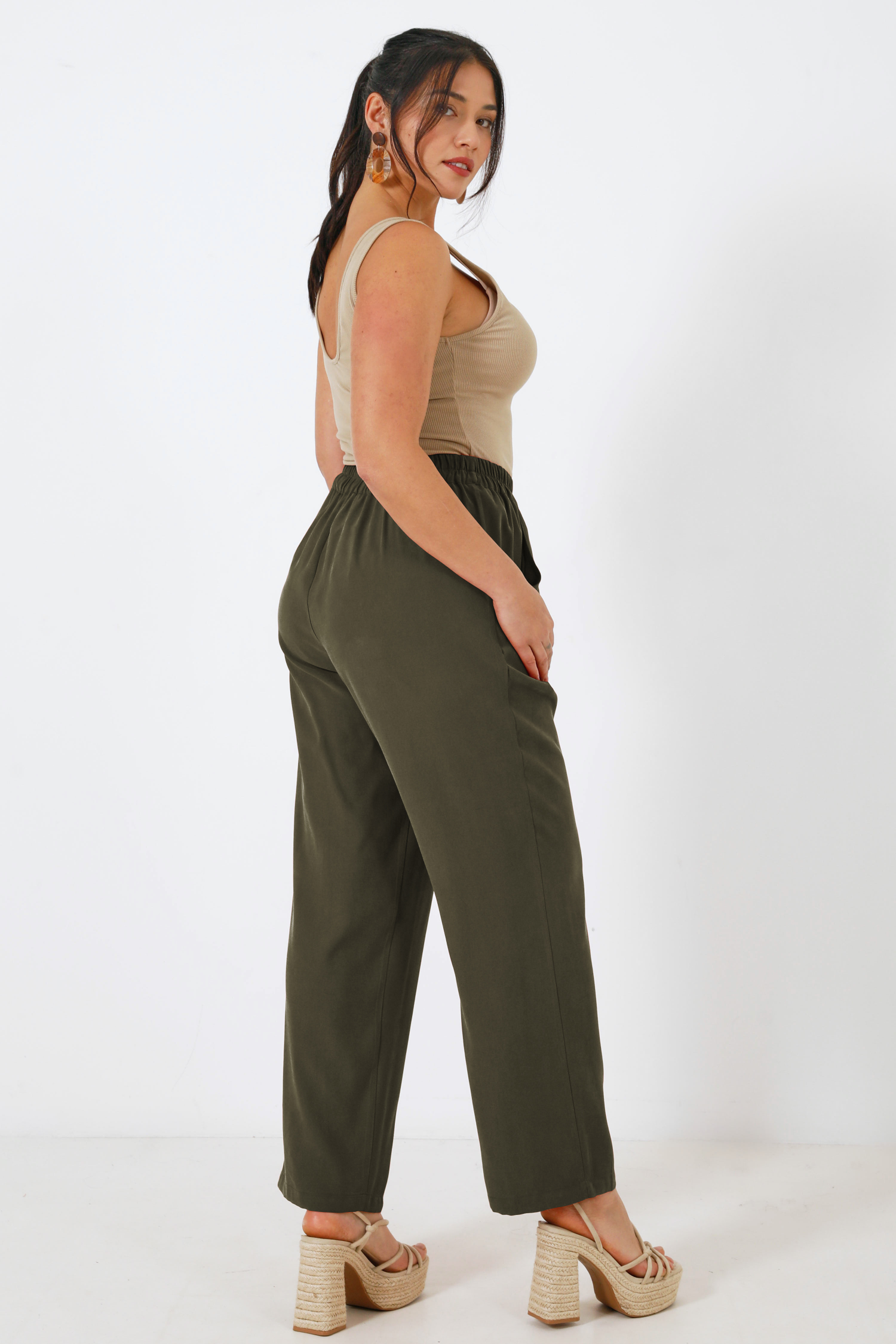 Straight-fit, elasticated, plain tailored trousers 