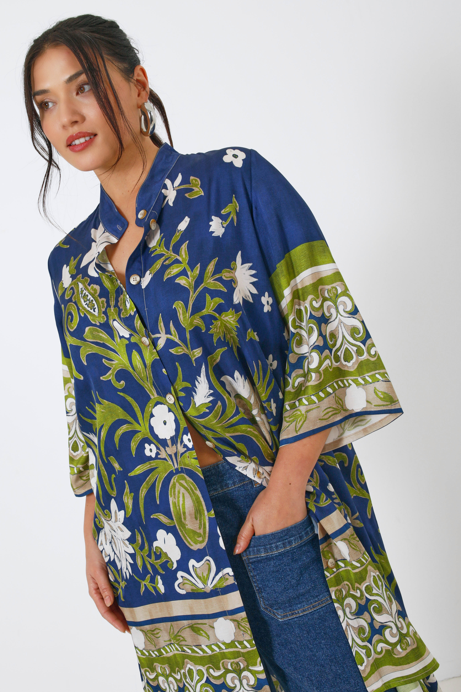 Long shirt with placed base print.