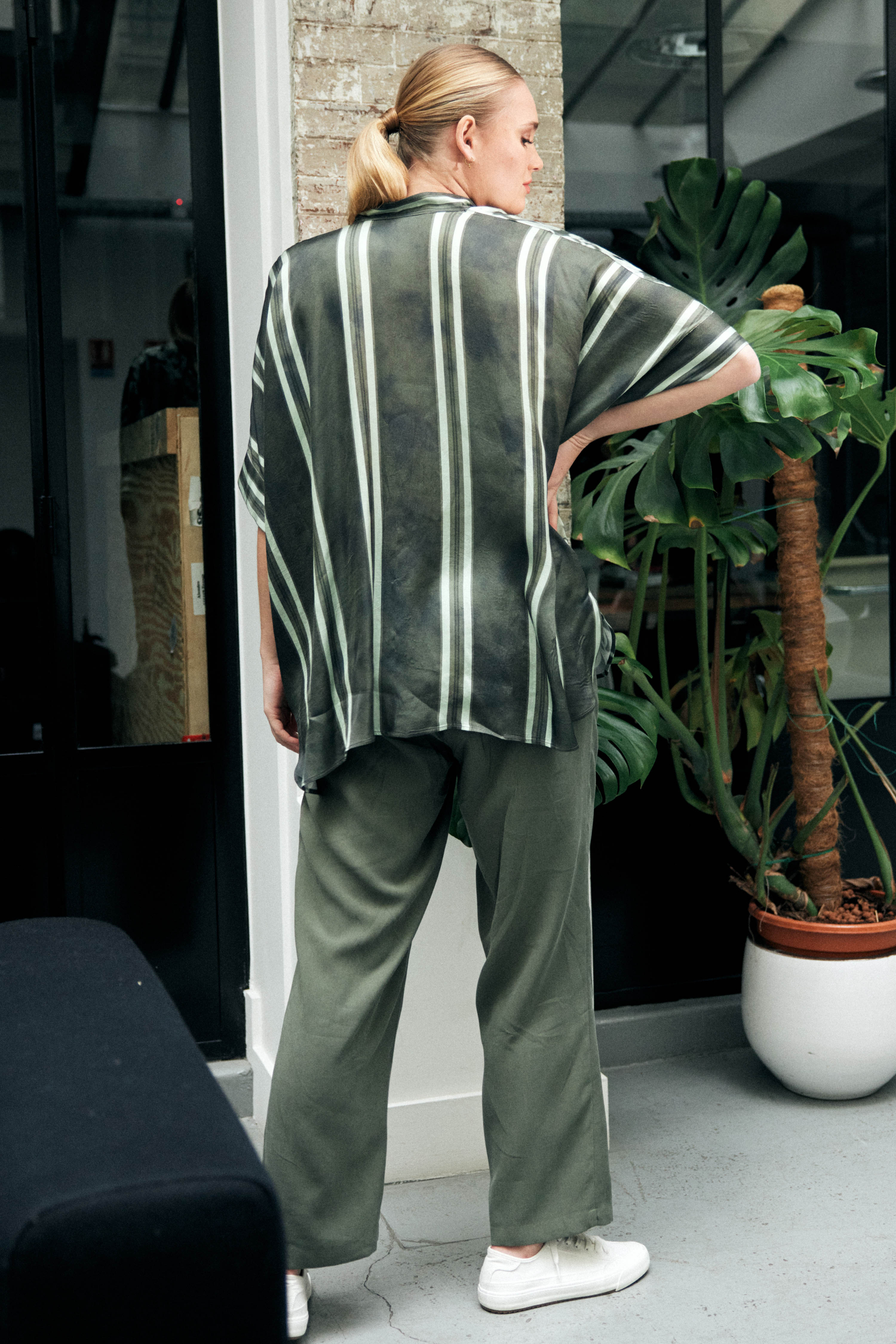 Chemise effet satinée en patch fleur et rayure écovéro