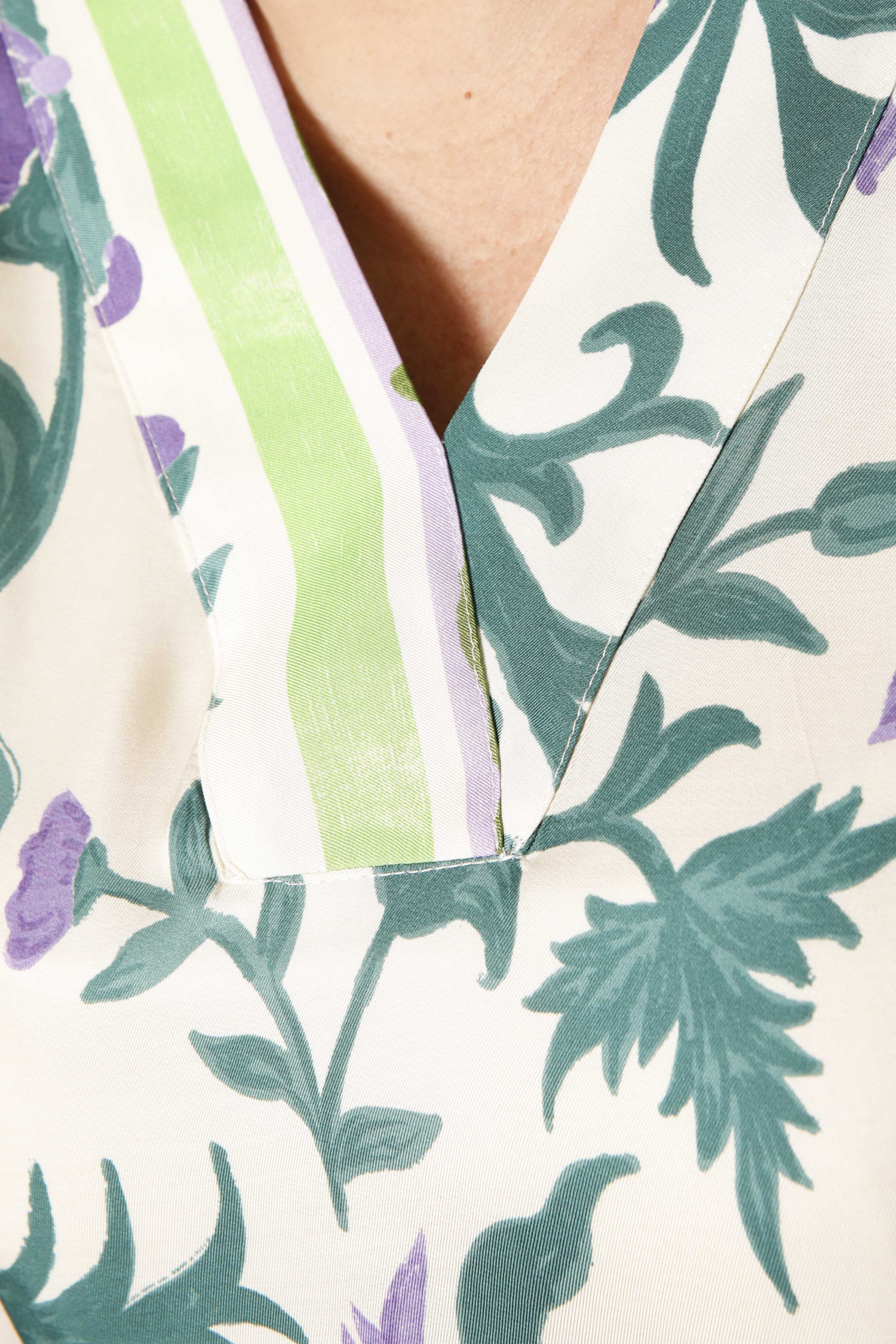 Floral pattern printed tunic with a base