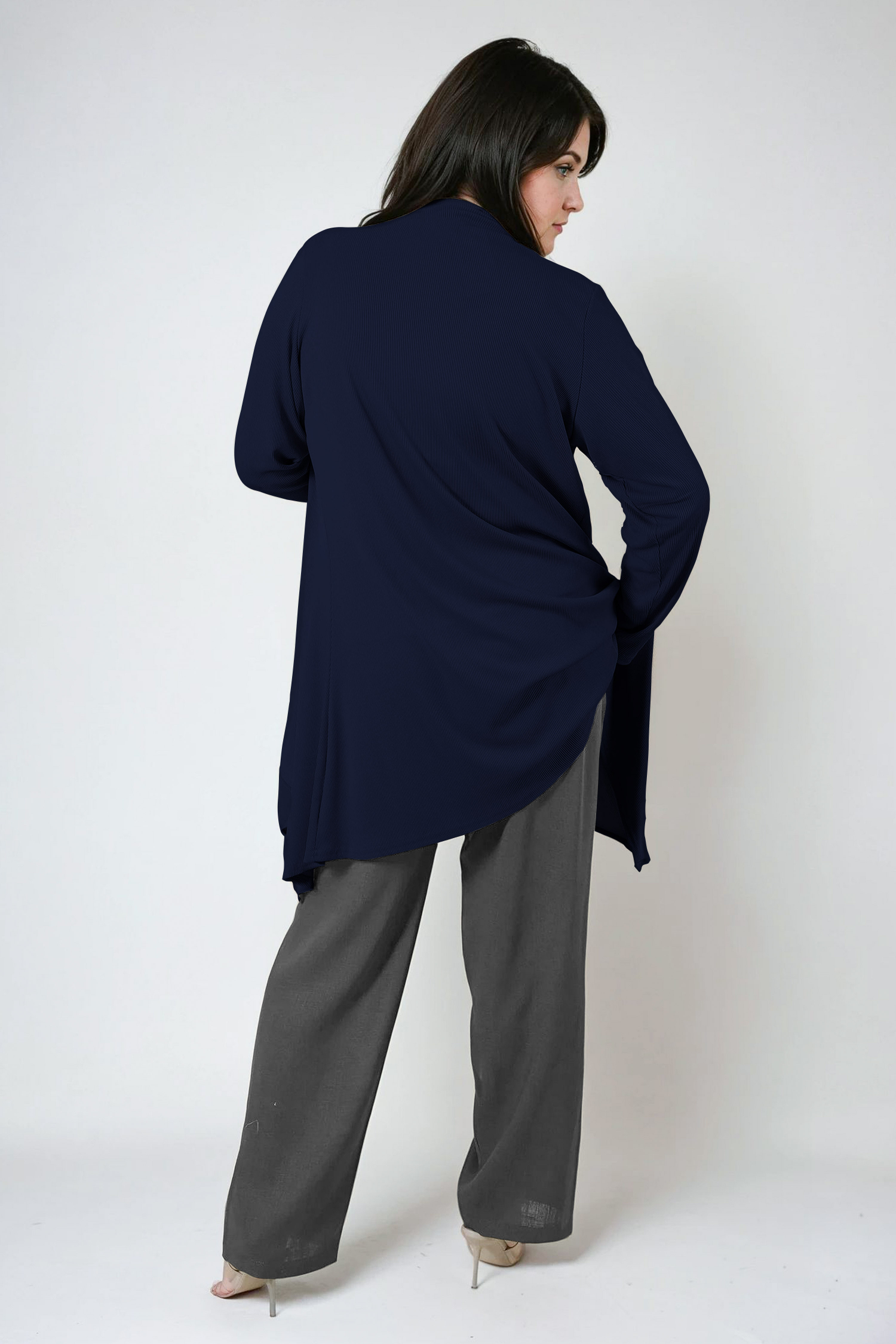 Flowing mesh vest with cascading front