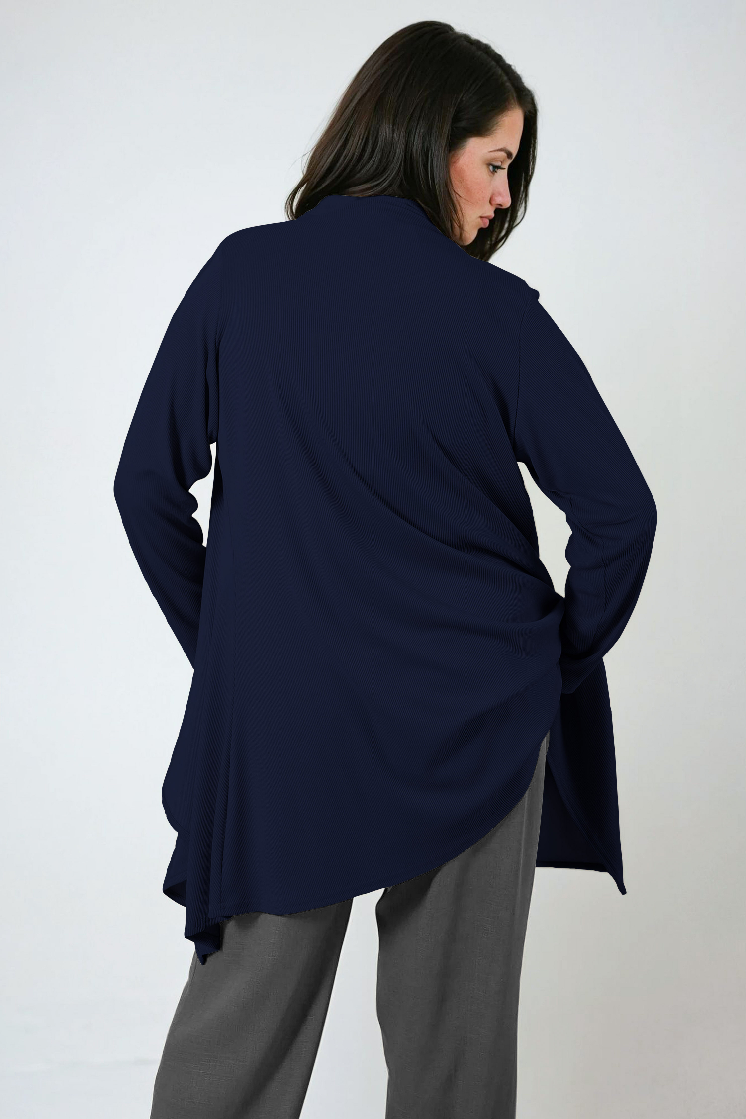 Flowing mesh vest with cascading front