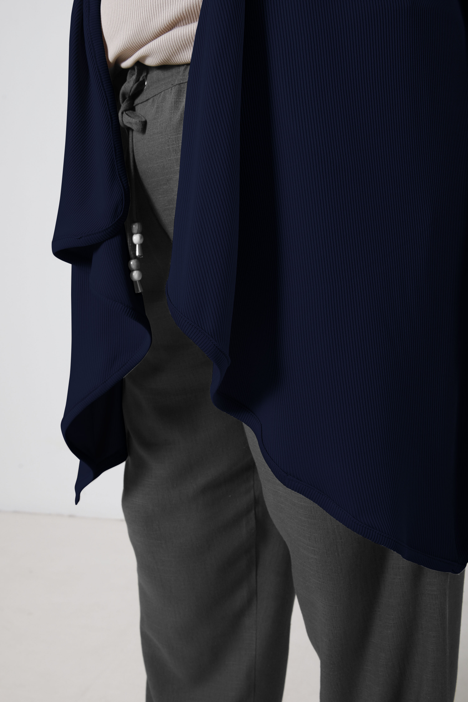 Flowing mesh vest with cascading front