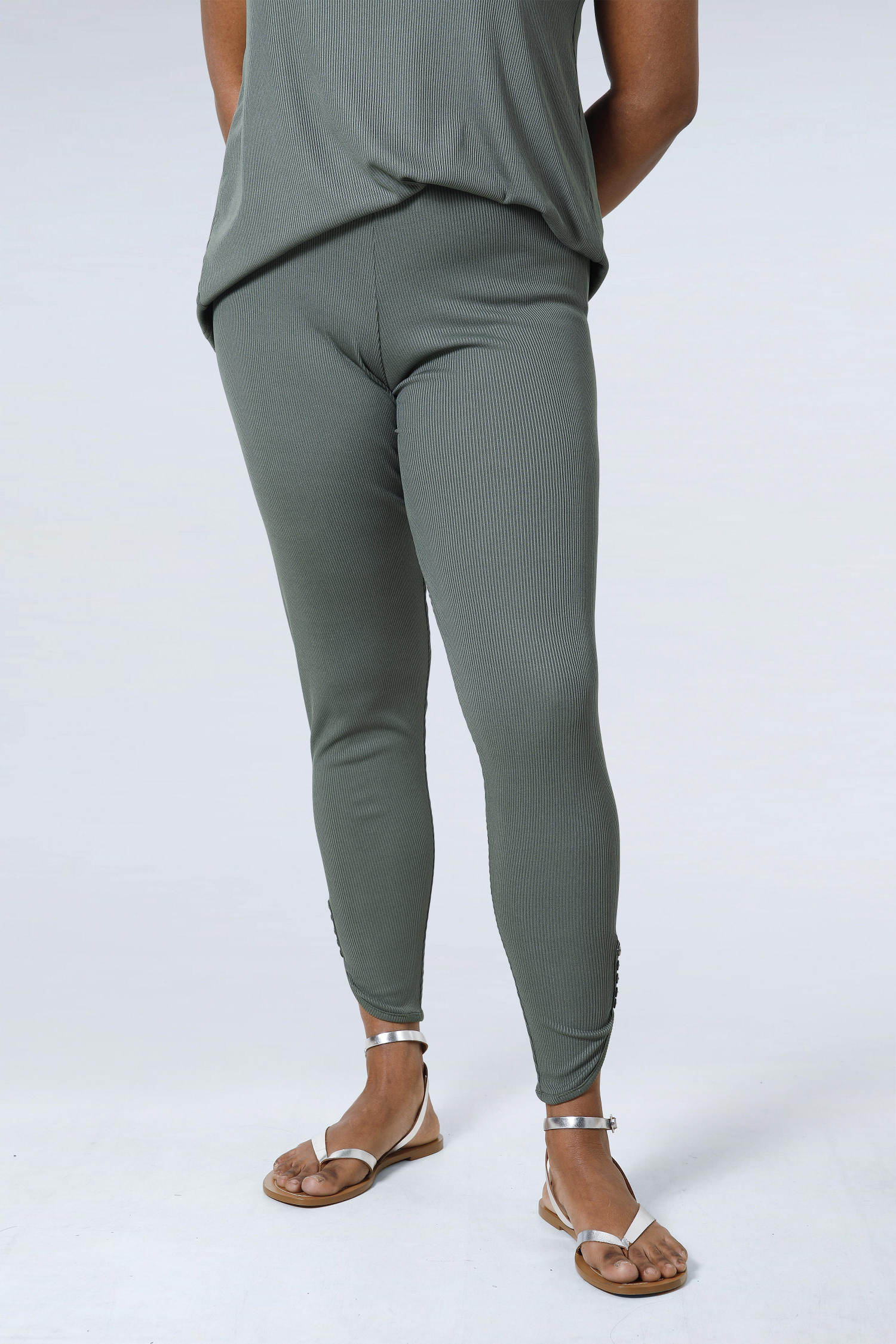Legging en maille unie avec rangée de boutons