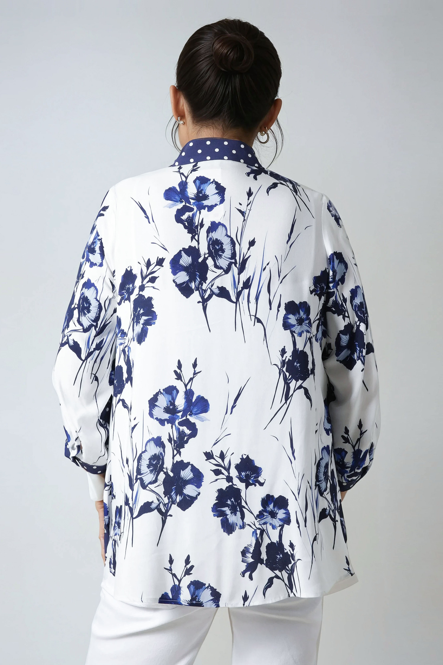 Chemise trapèze en viscose patch de pois et fleurs 